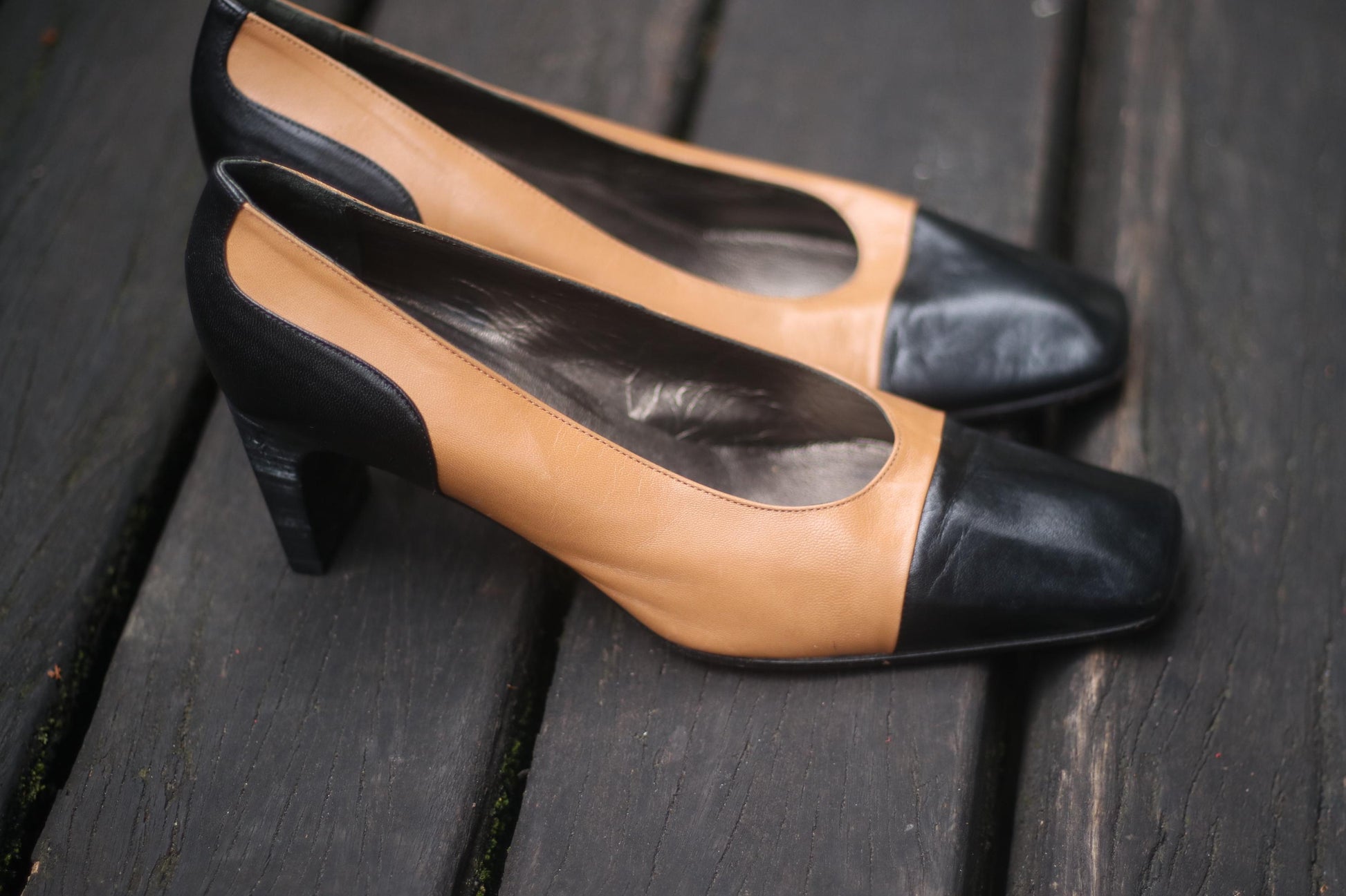 90s Tanja Jannetti Heels| Vintage Brown and Black Two-Toned Shoes| Minimalist Pointed Toe Shoes