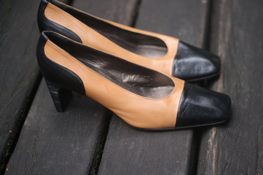 90s Tanja Jannetti Heels| Vintage Brown and Black Two-Toned Shoes| Minimalist Pointed Toe Shoes
