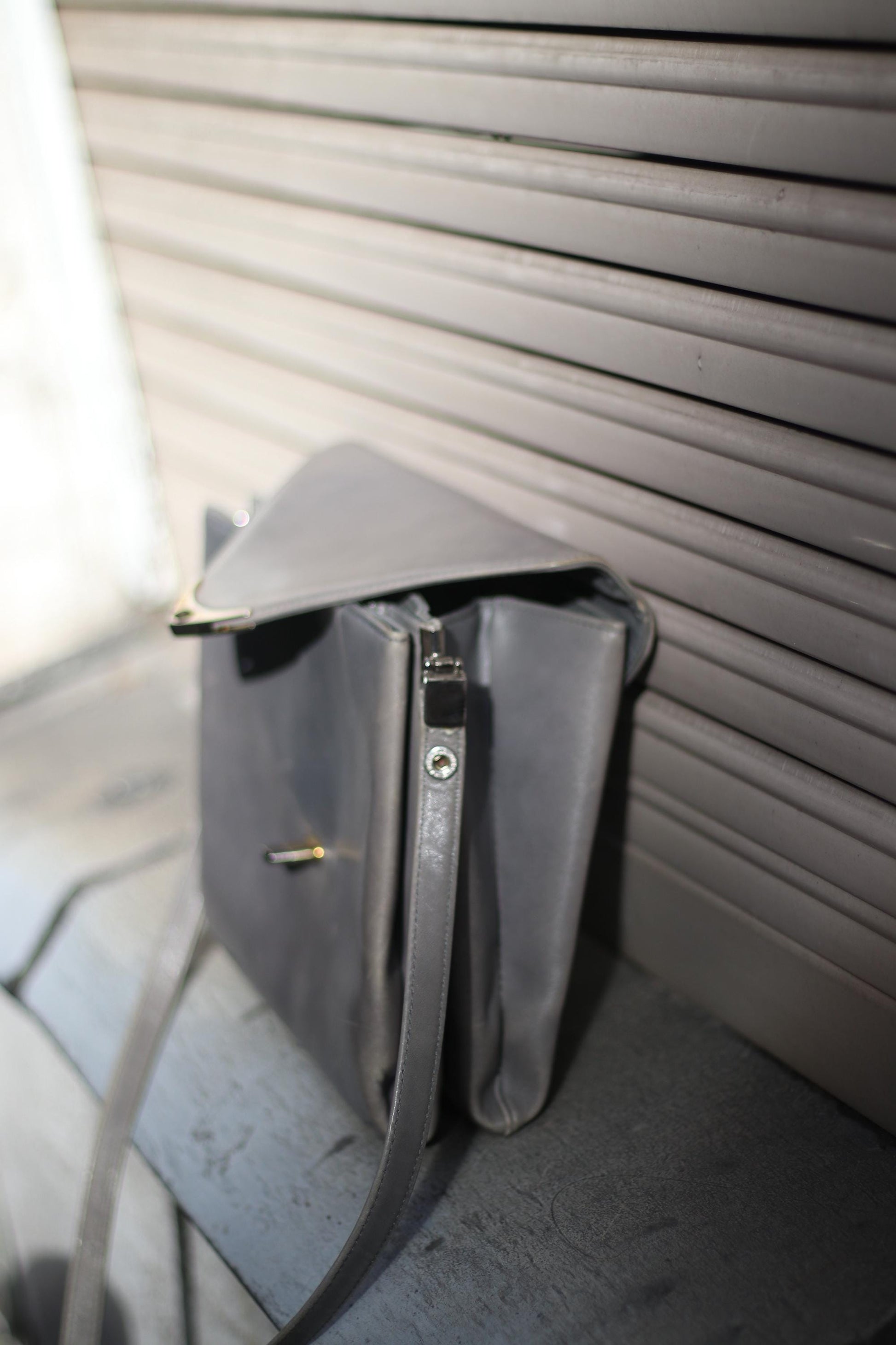70s Leather Handbag| Vintage Classic Nierhaus Grey Minimalist Shoulderbag