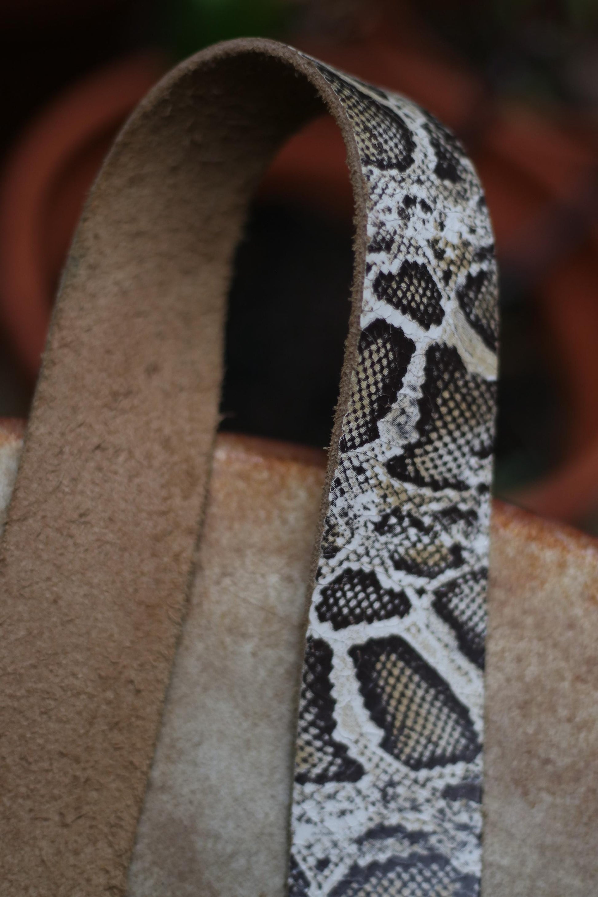 70s Leo Print Belt| Women's Vintage Leather Waist Belt| Grey Animal Print Minimalist Accessory