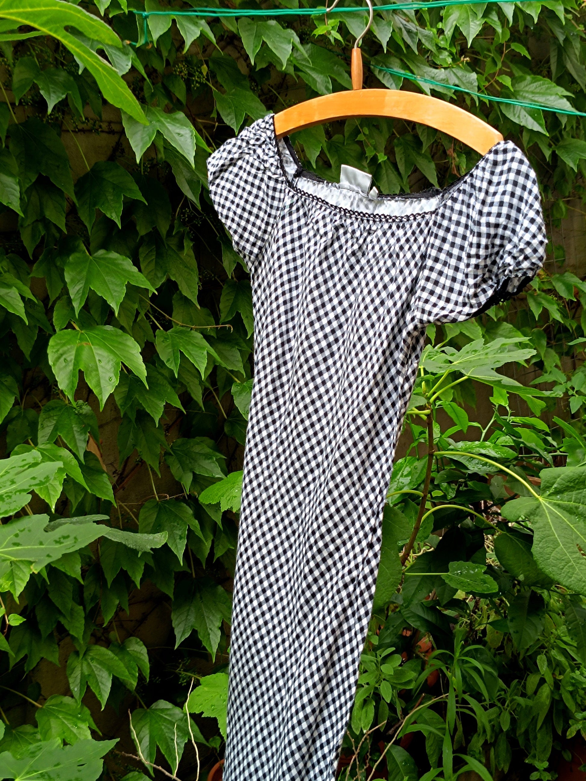 h&m black and white checkered dress Women's Black/Gingham check Tie-detail maxi dress
