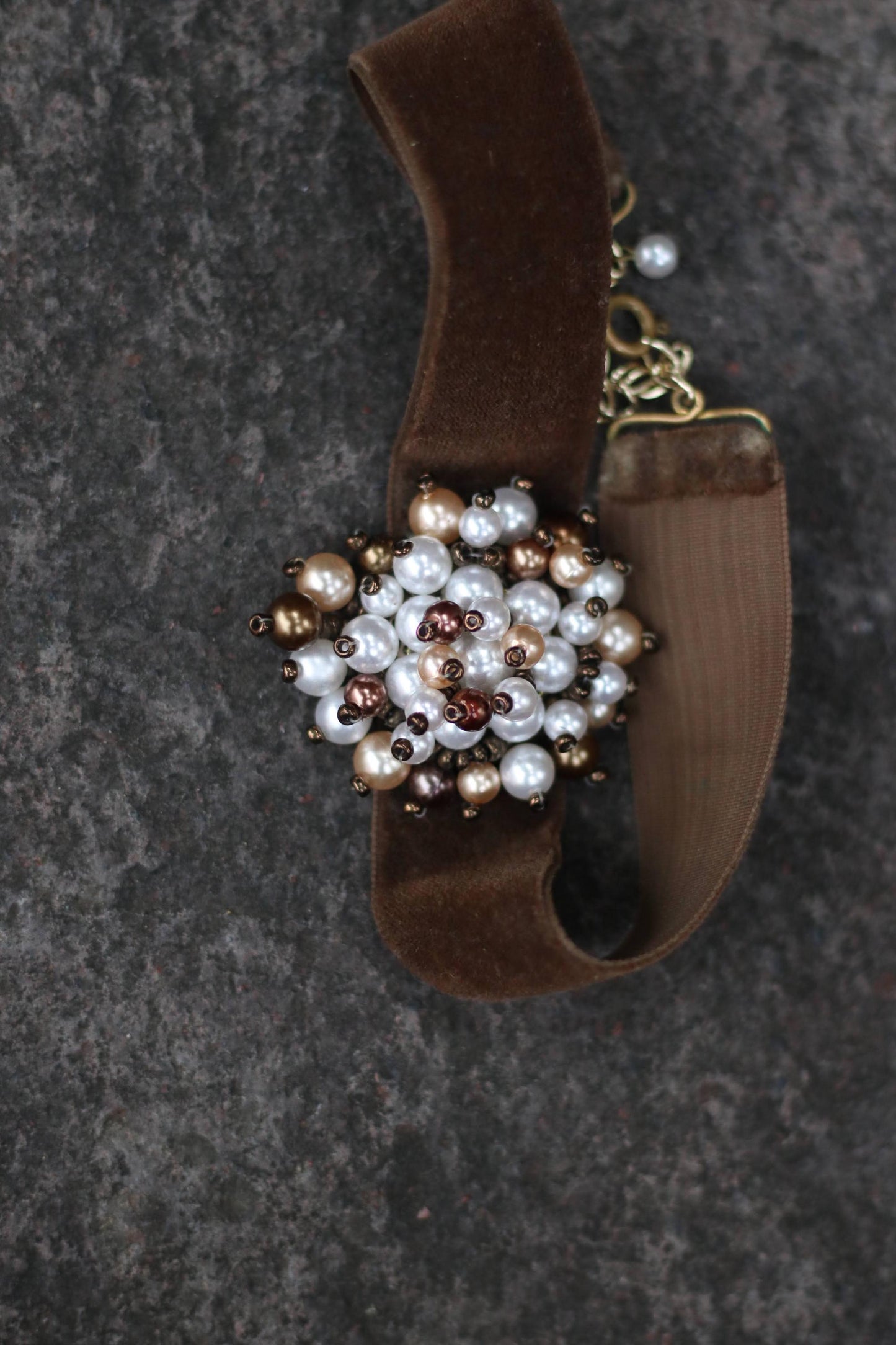 80s Floral Chocker| Vintage Women's Brown Necklace| Grunge Inspired Vintage Chic Jewelry