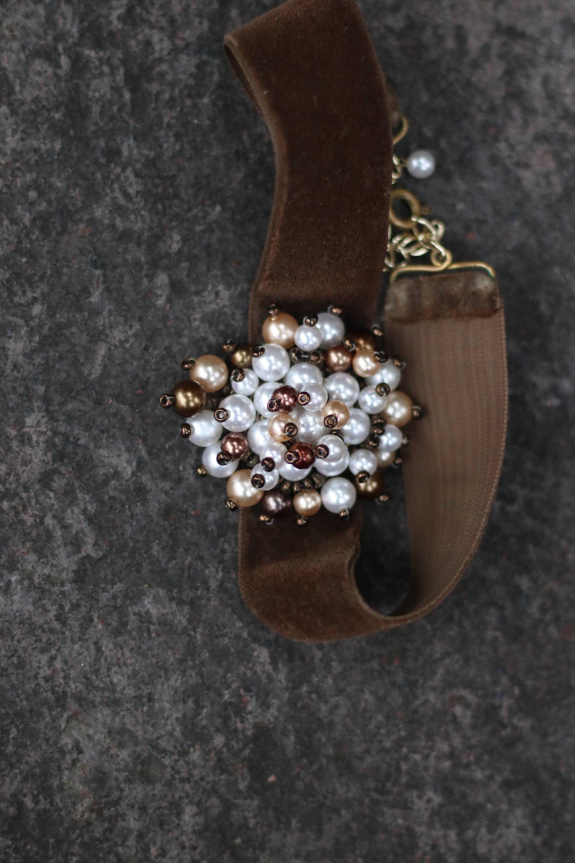 80s Floral Chocker| Vintage Women's Brown Necklace| Grunge Inspired Vintage Chic Jewelry