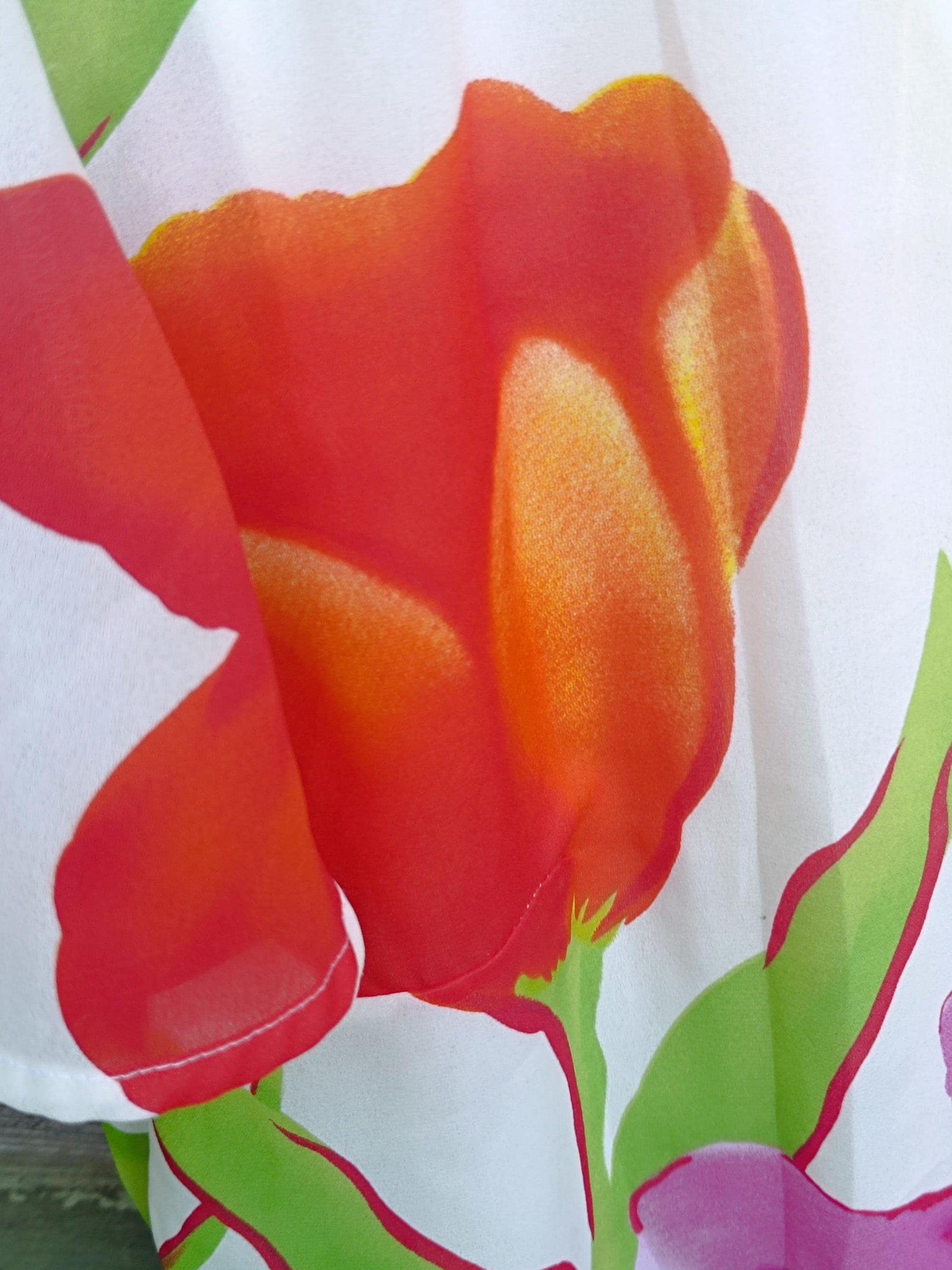 Vintage Tropical Floral Button-Up Blouse | Size S-M