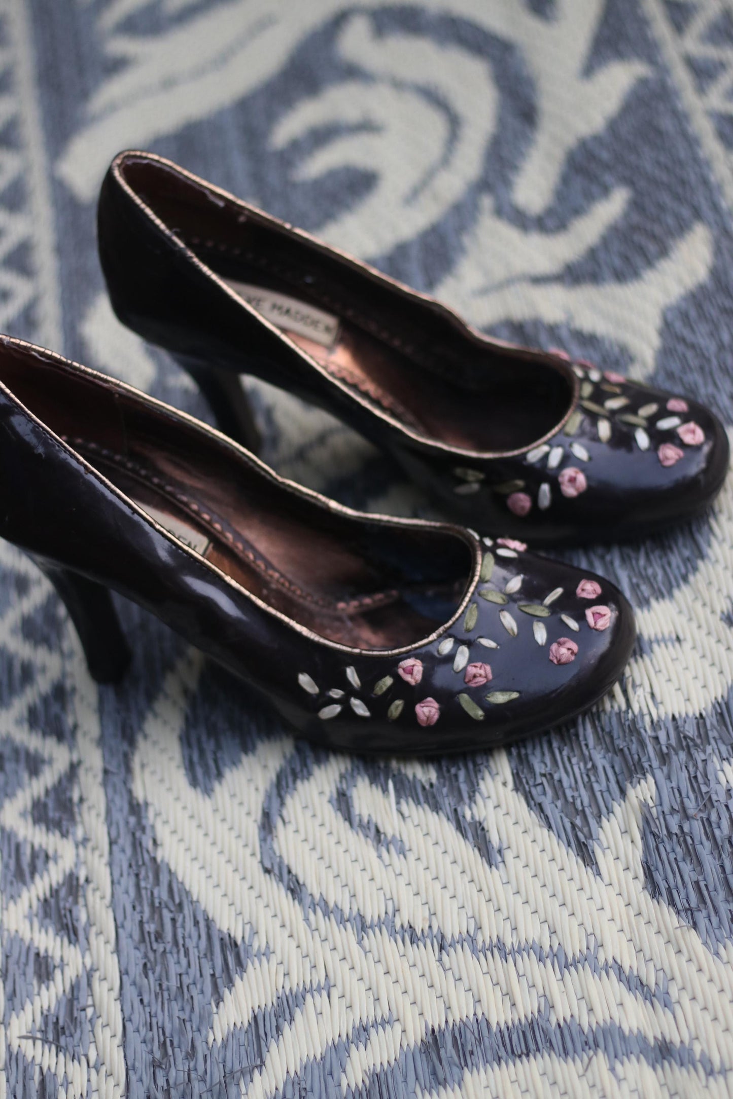 Rare Steve Madden Floral Heels Vintage Retro Women's Square Toe Shoes 90s Demure Brown Stilettoes