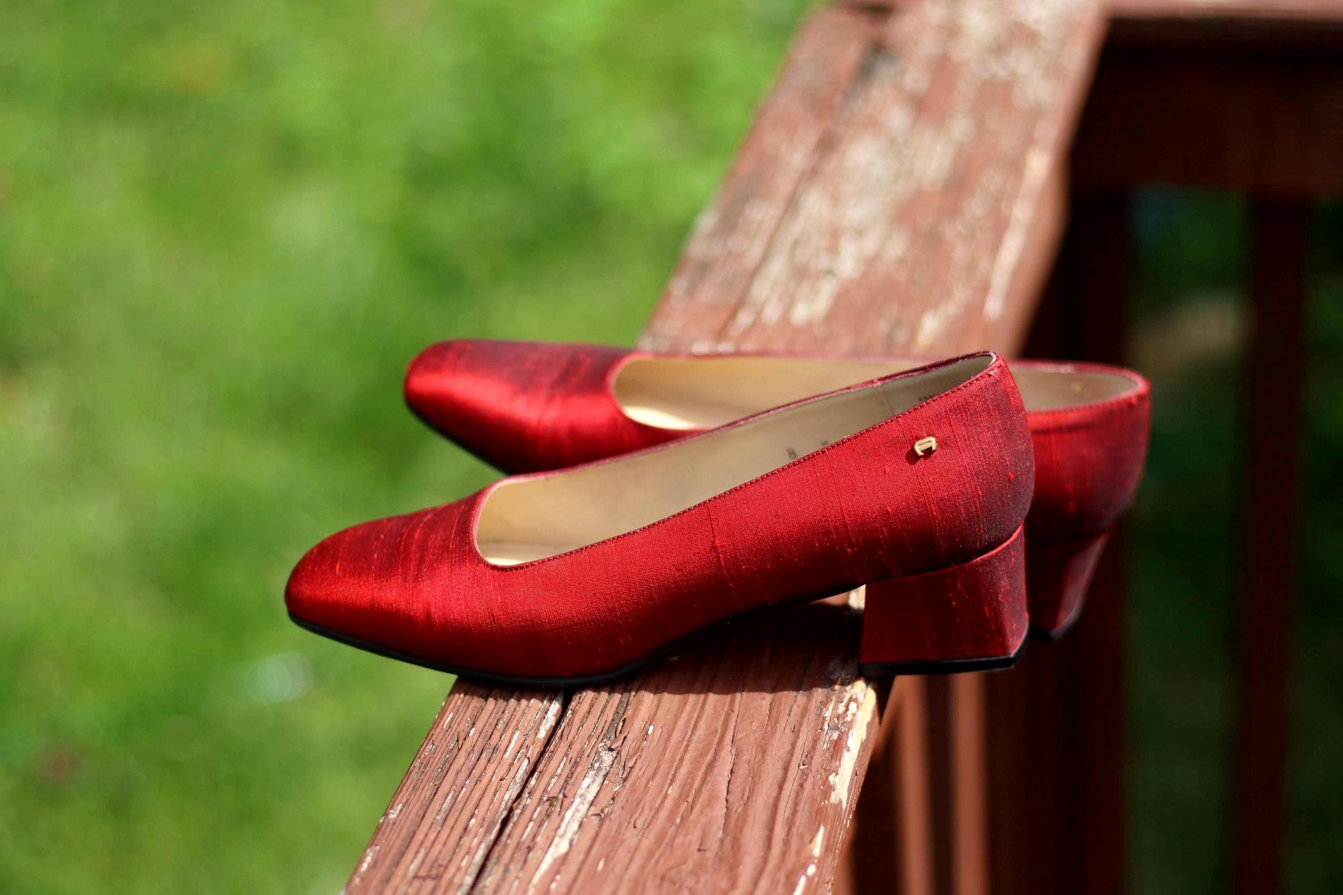 80s Etienne Aigner Pumps| Vintage Red Women's Retro Pumps| Elegant Festive Minimalist Shoes