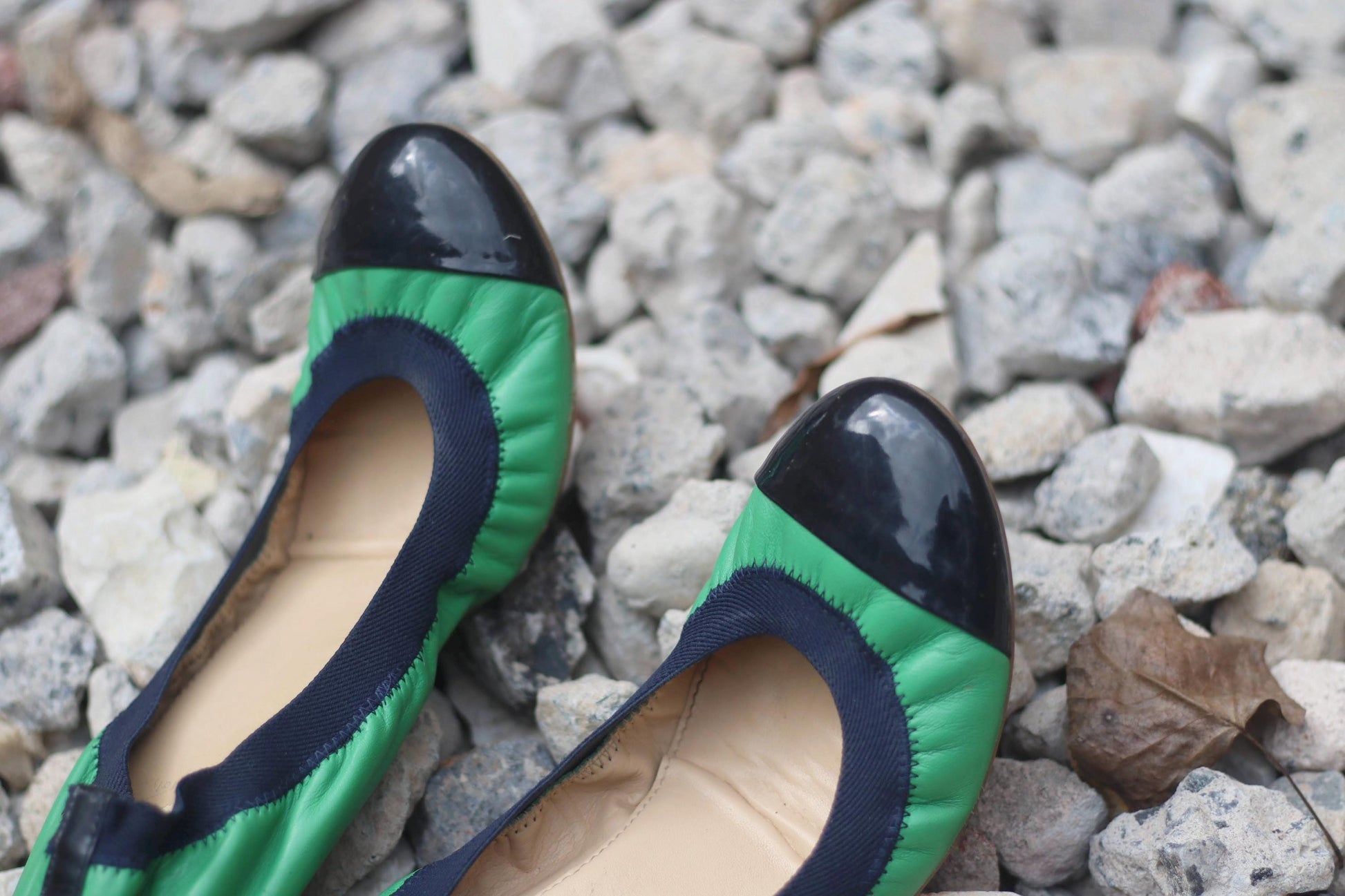 y2k J Crew Ballerinas| Vintage Green and black Ballet Flats |Minimalist feminine capsule wardrobe shoe size US 10
