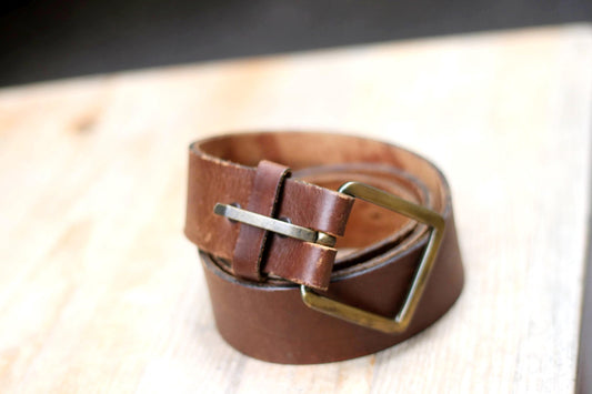 Genuine Leather belt| 90s Sears Unisex Belt with statement buckle