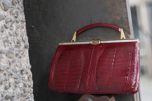 Real Alligator Skin Handbag| Vintage Red Compact Shoulder bag | 70s Mini Genuine Exotic Skin Accessory