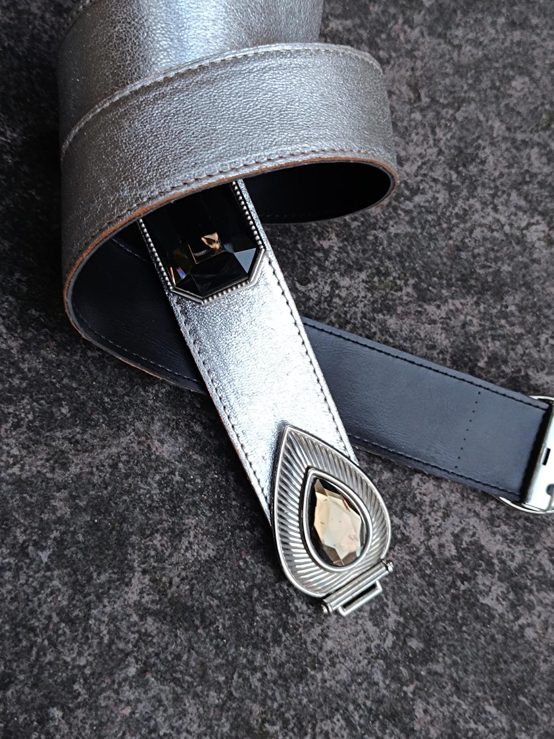 90s Metallic Leather Belt in Silver| Vintage Maximalist Women's belt| Waist Belt with Gem-like details