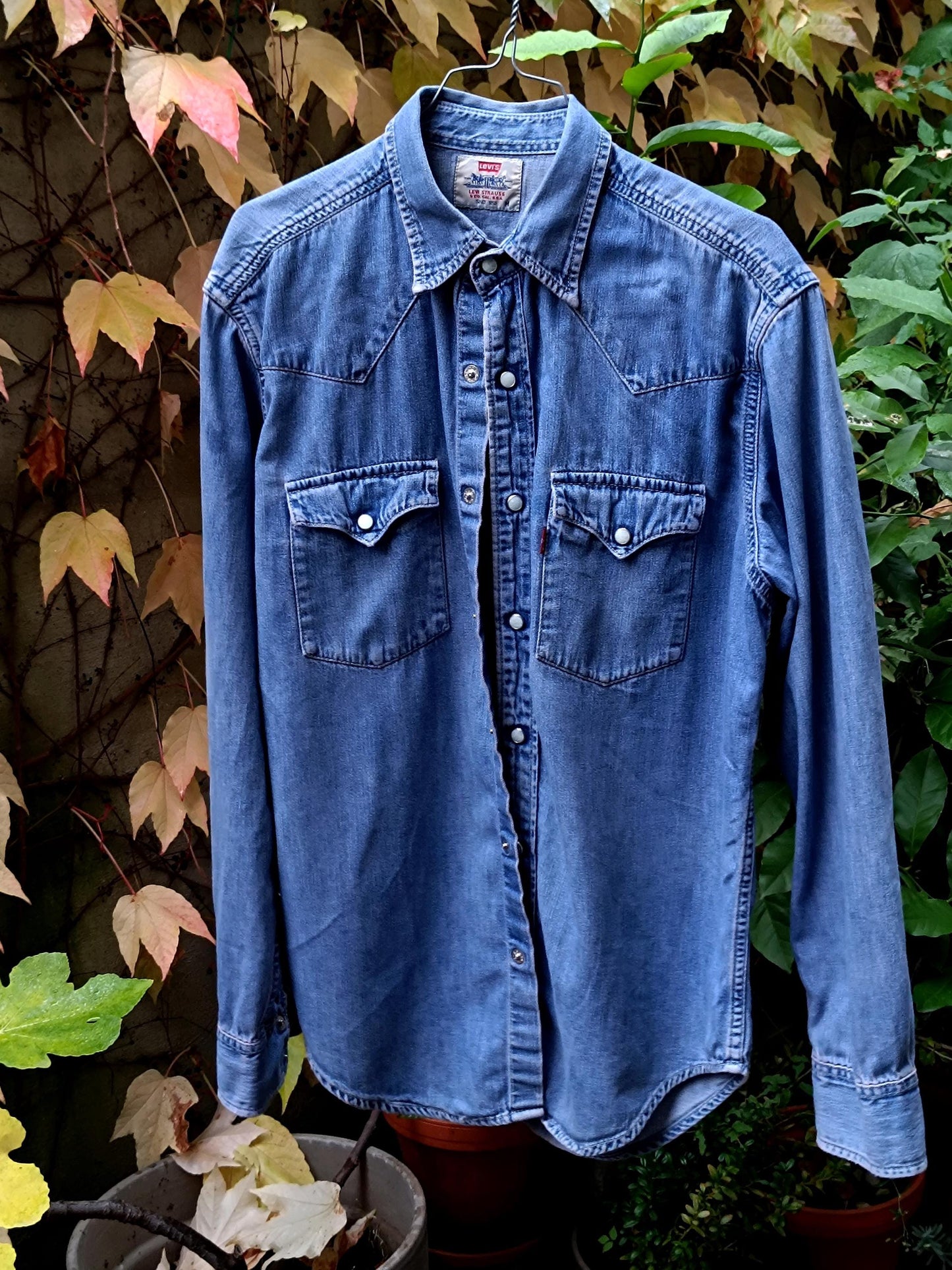Vintage Levis Shirt| Unisex Blue Levis Buttoned Down