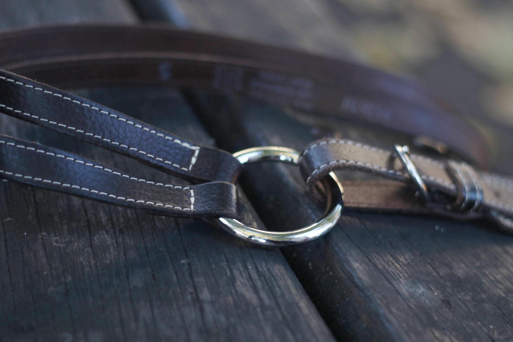 y2k Round-Buckle Belt| Minimalist Vintage Brown Leather Belt with Statement Silver-Toned buckle|