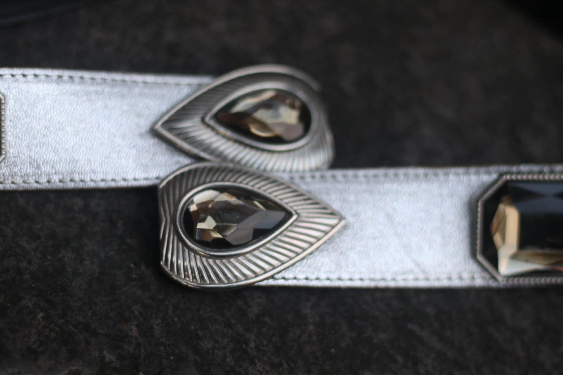 90s Metallic Leather Belt in Silver| Vintage Maximalist Women's belt| Waist Belt with Gem-like details