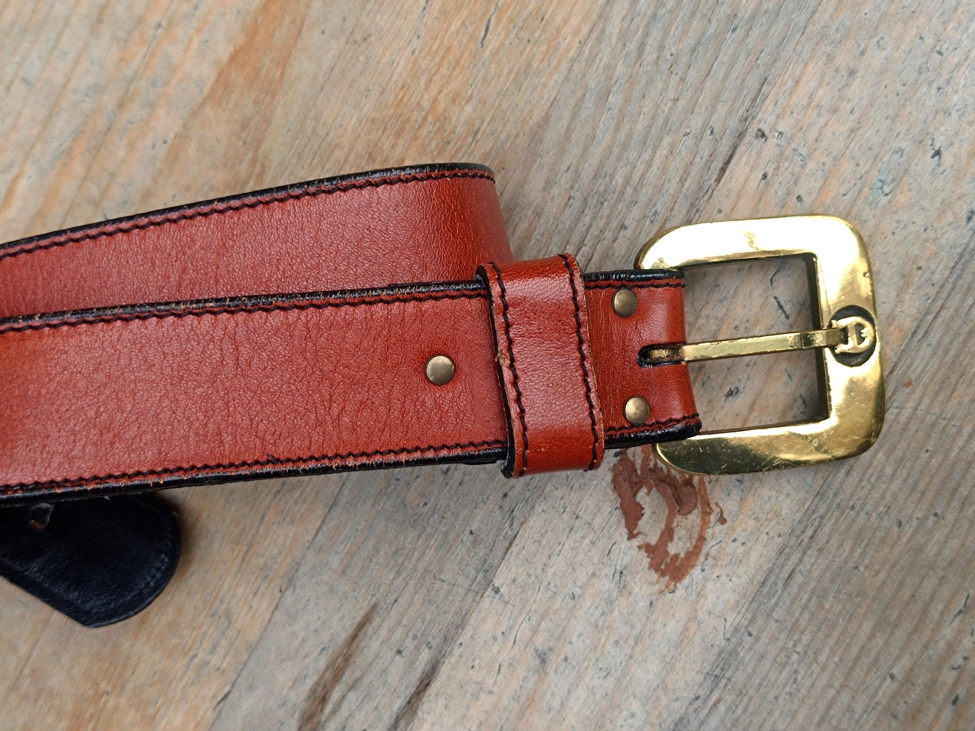 Vintage Etienne Aigner Red Leather Belt | Classic Leather belt with Gold Toned Hardware| Minimalist Chic Women's design