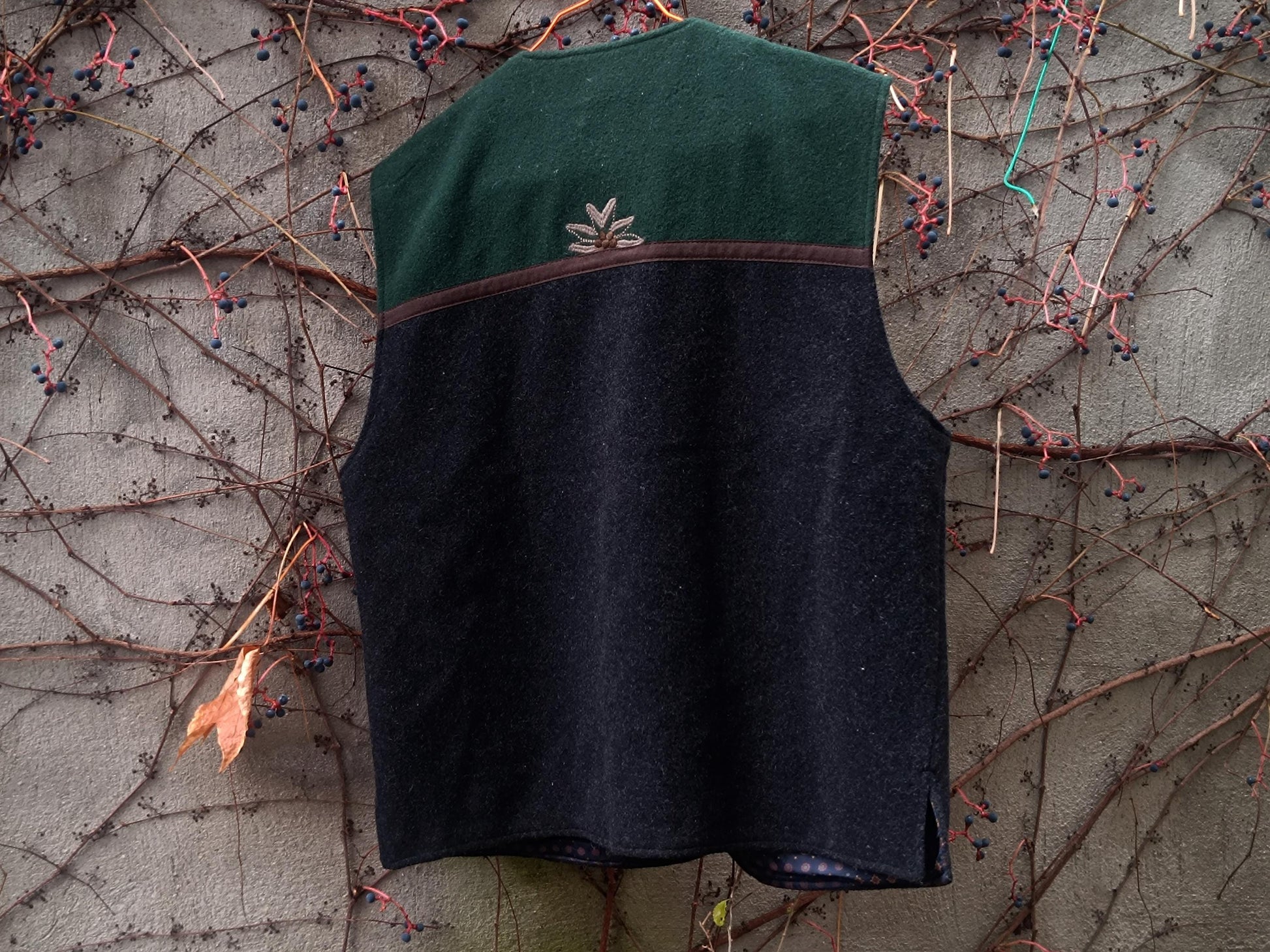 90s Austrian Wool Vest| Vintage Winter Christmas Vest| Country inspired Cottage Core Reindeer Vest