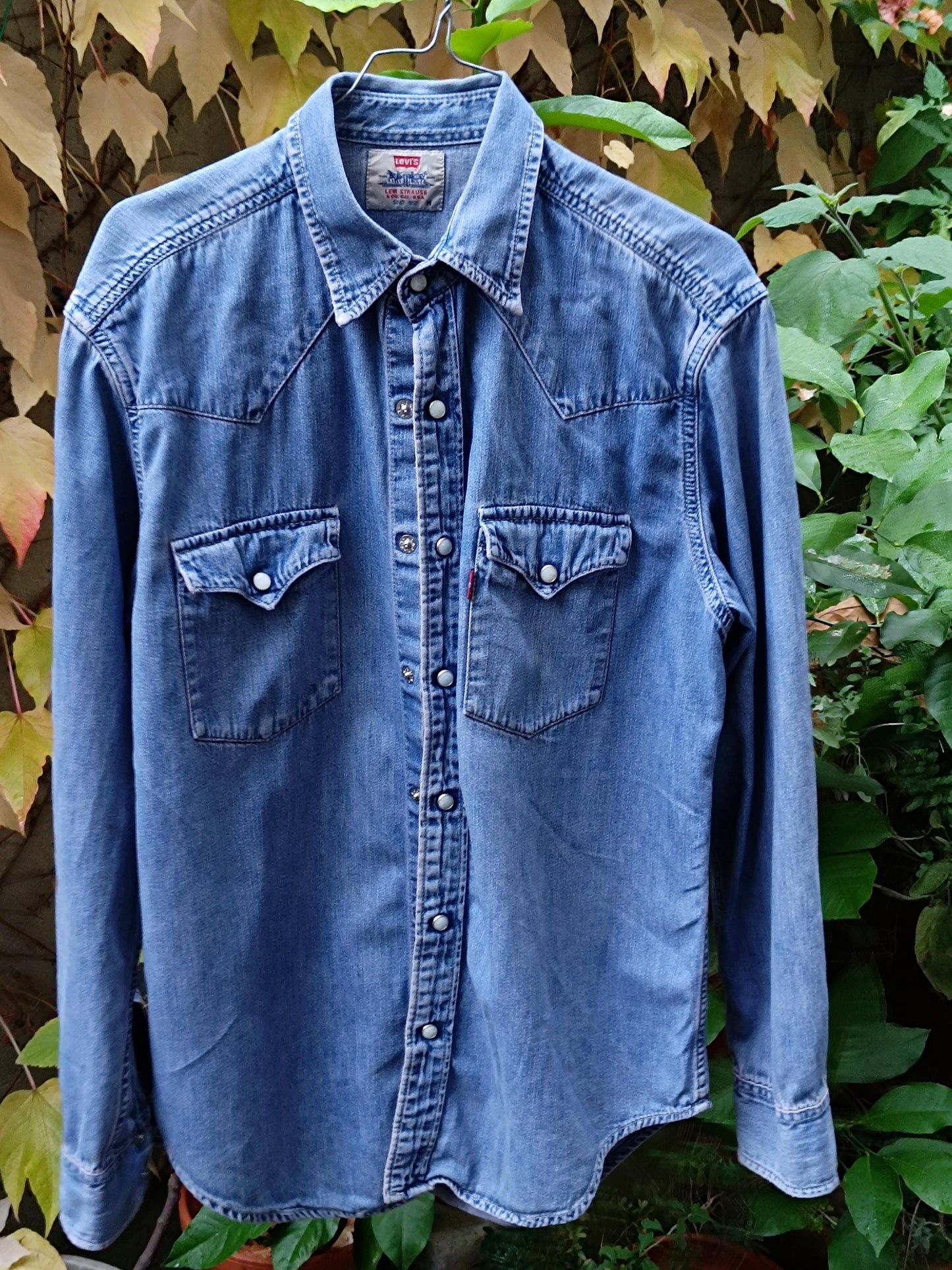 Vintage Levis Shirt| Unisex Blue Levis Buttoned Down