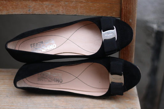 Vintage Salvatore Ferragamo Vintage Ballerinas| y2k Minimalist Chic Women's Ballet Flats | Minimalist Everyday Chic Flats