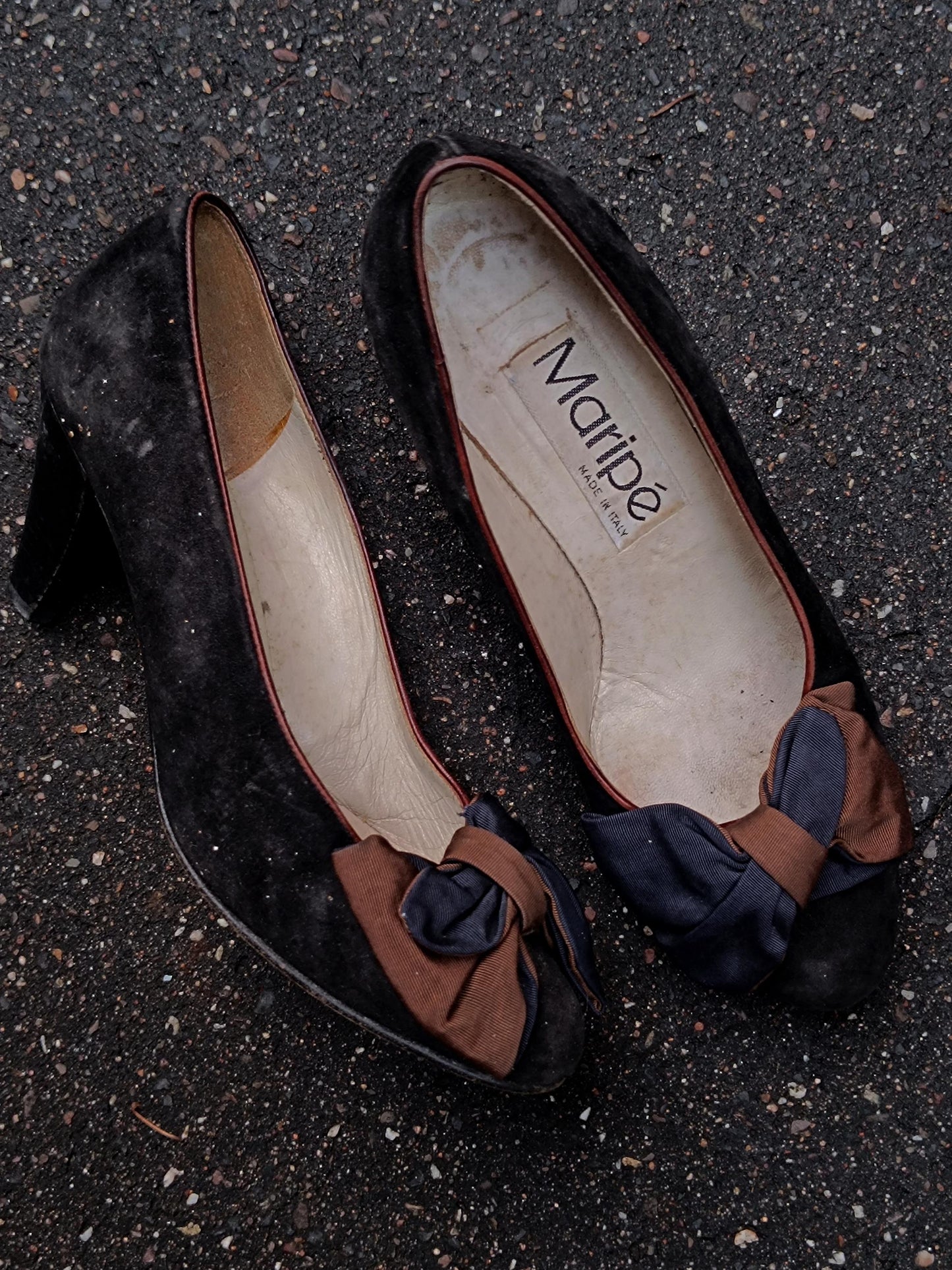 Maripé 80s Navy and Brown Pumps | Vintage Heels with bow details| Women's Chic leather slingbacks | Retro pumps made in italy