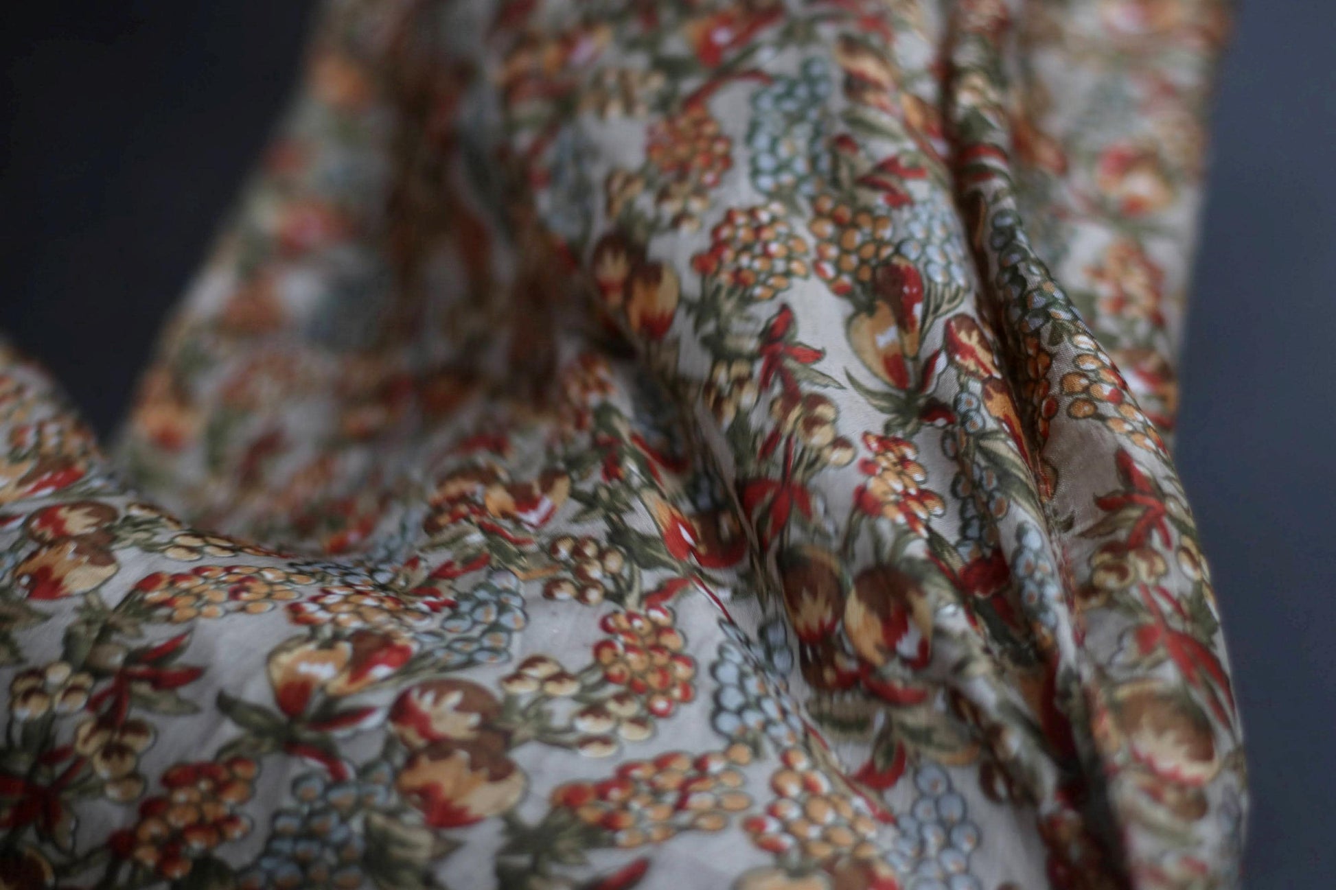Vintage Floral Print Silk Scarf| Gifts for her 90s Silk Necktie