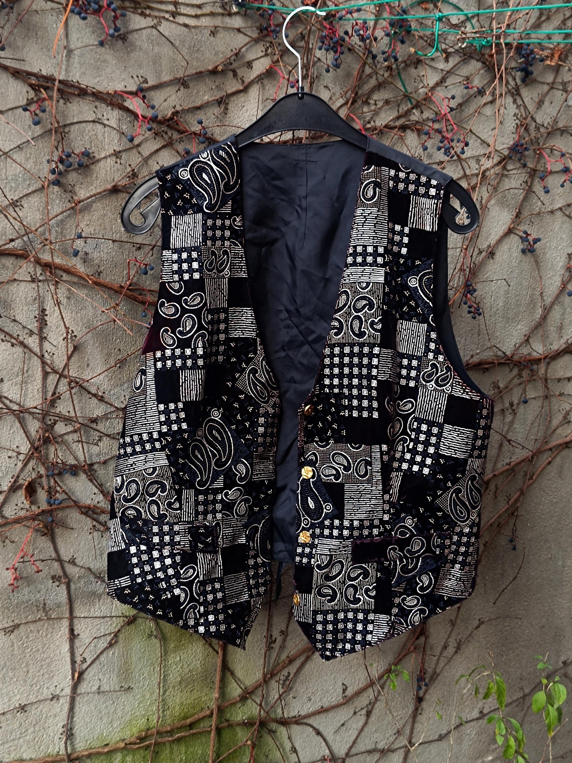 90s Paisley Print Black Vest | Elegant Teardrop Print Gothic-Inspired Evening Vest