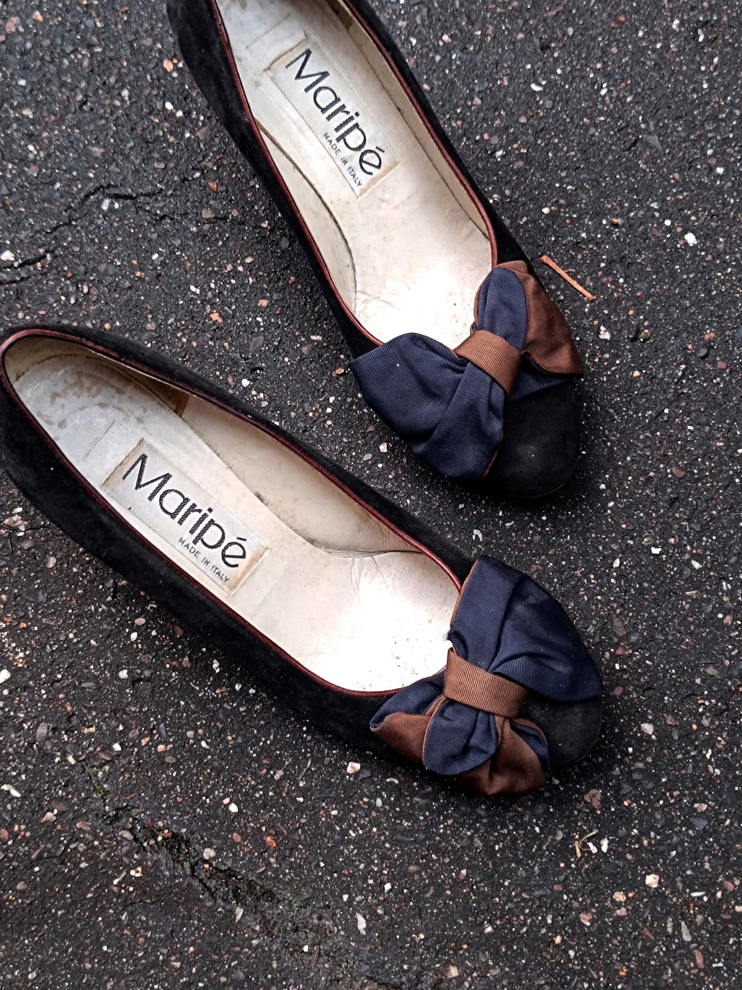 Maripé 80s Navy and Brown Pumps | Vintage Heels with bow details| Women's Chic leather slingbacks | Retro pumps made in italy