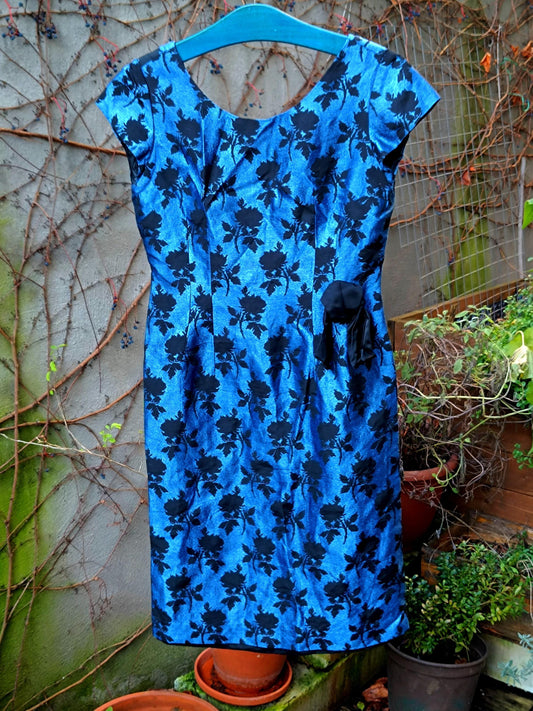 1950s Blue Floral Brocade Cocktail Dress Mid Century Wiggle Dress Metallic Party M