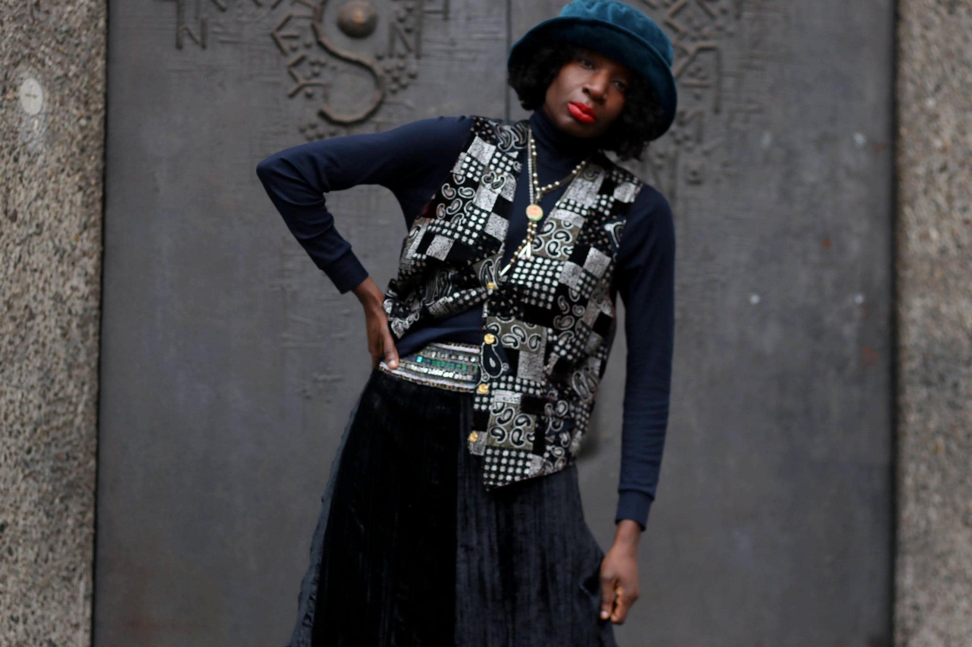 90s Paisley Print Black Vest | Elegant Teardrop Print Gothic-Inspired Evening Vest