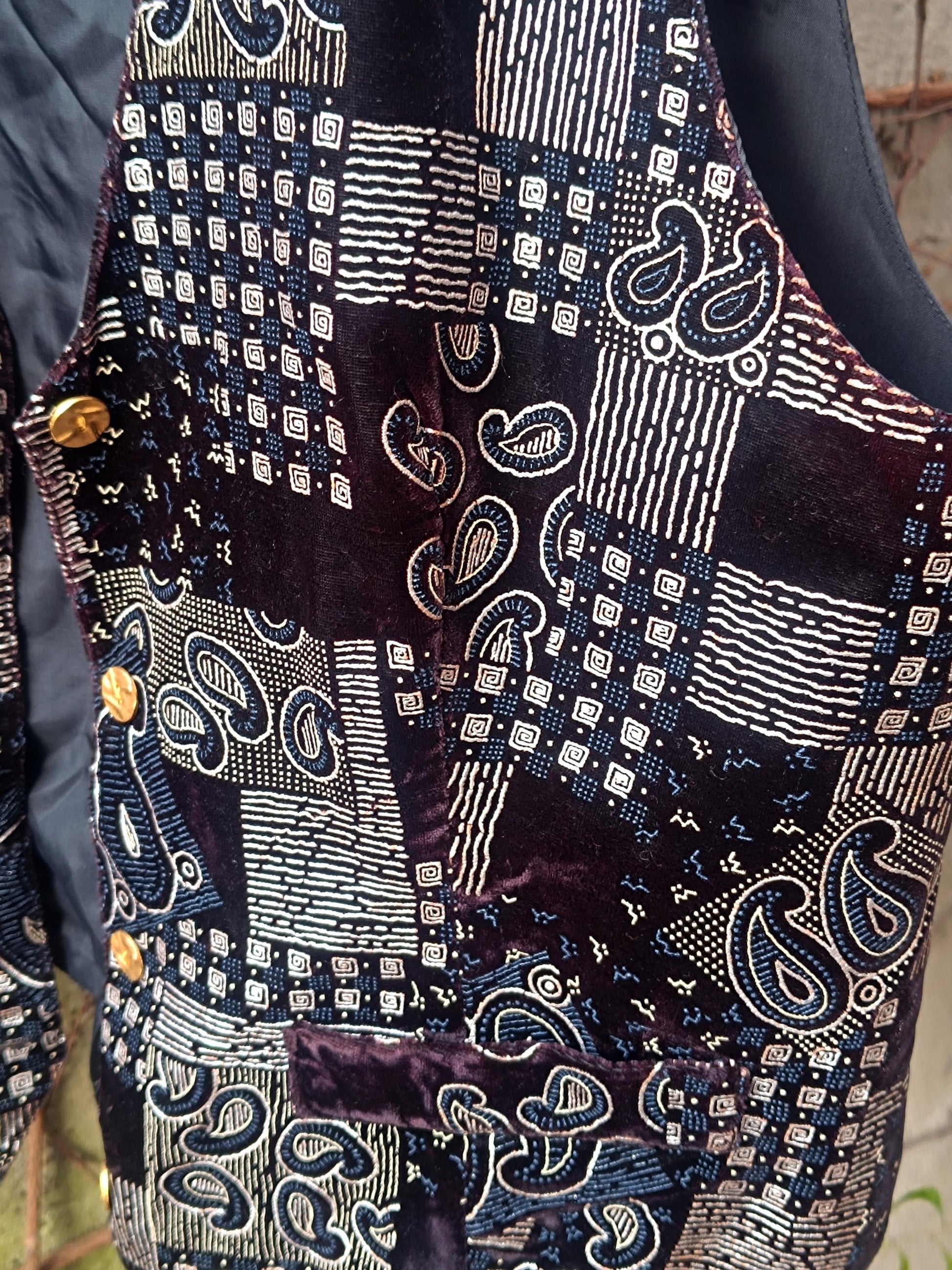 90s Paisley Print Black Vest | Elegant Teardrop Print Gothic-Inspired Evening Vest