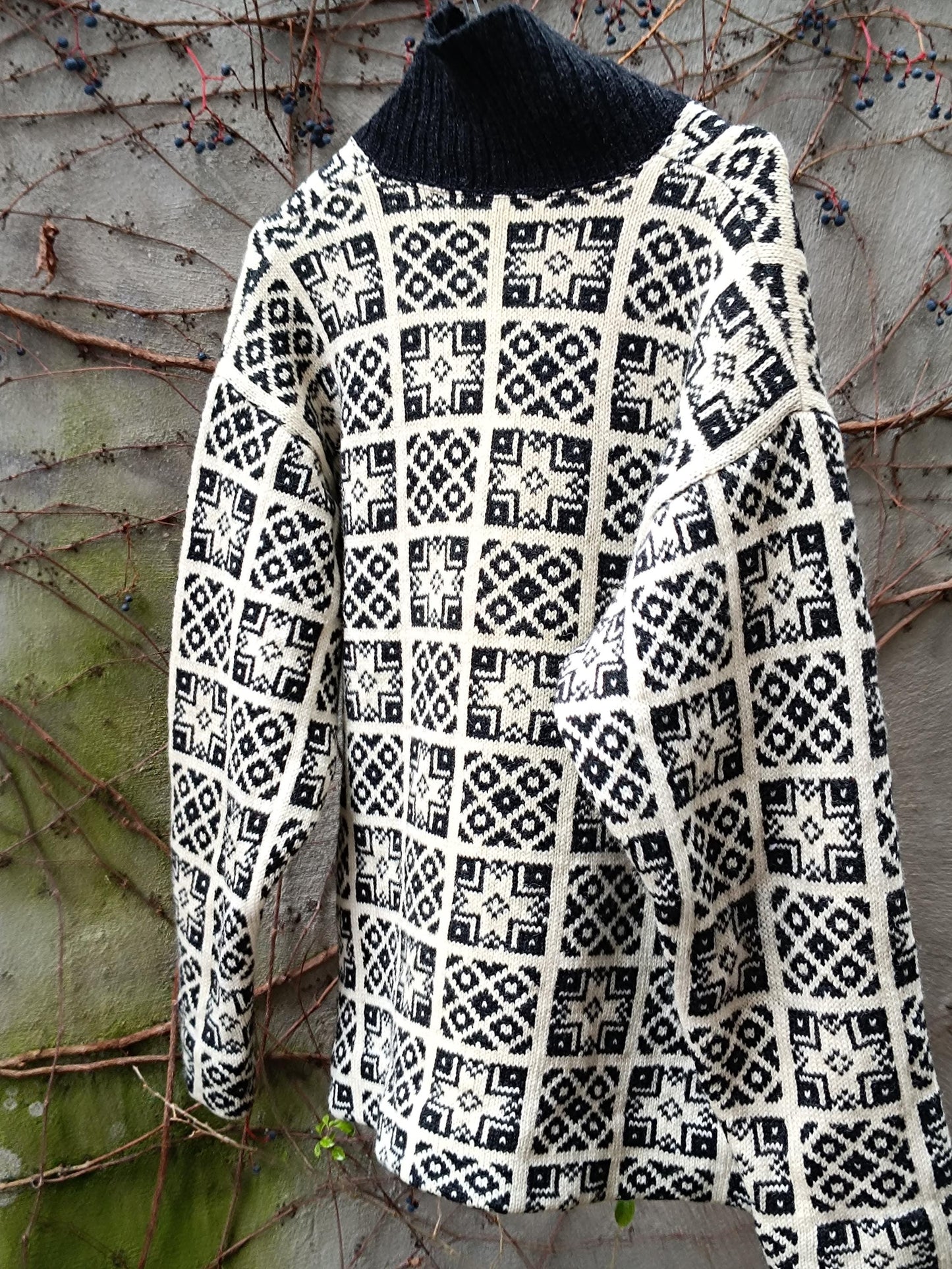 Vintage Janus of Norway Wool Sweater: Black and White Norwegian Pullover