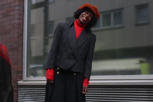 Vintage 80s Wool Cropped Blazer: Minimalist Tuxedo Style