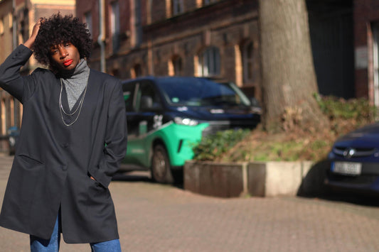 Vintage Oversized Blazer| 90s Black Boxy Fit Work Jacket| Women's Minimalist Power Dressing Design| Dark Academia