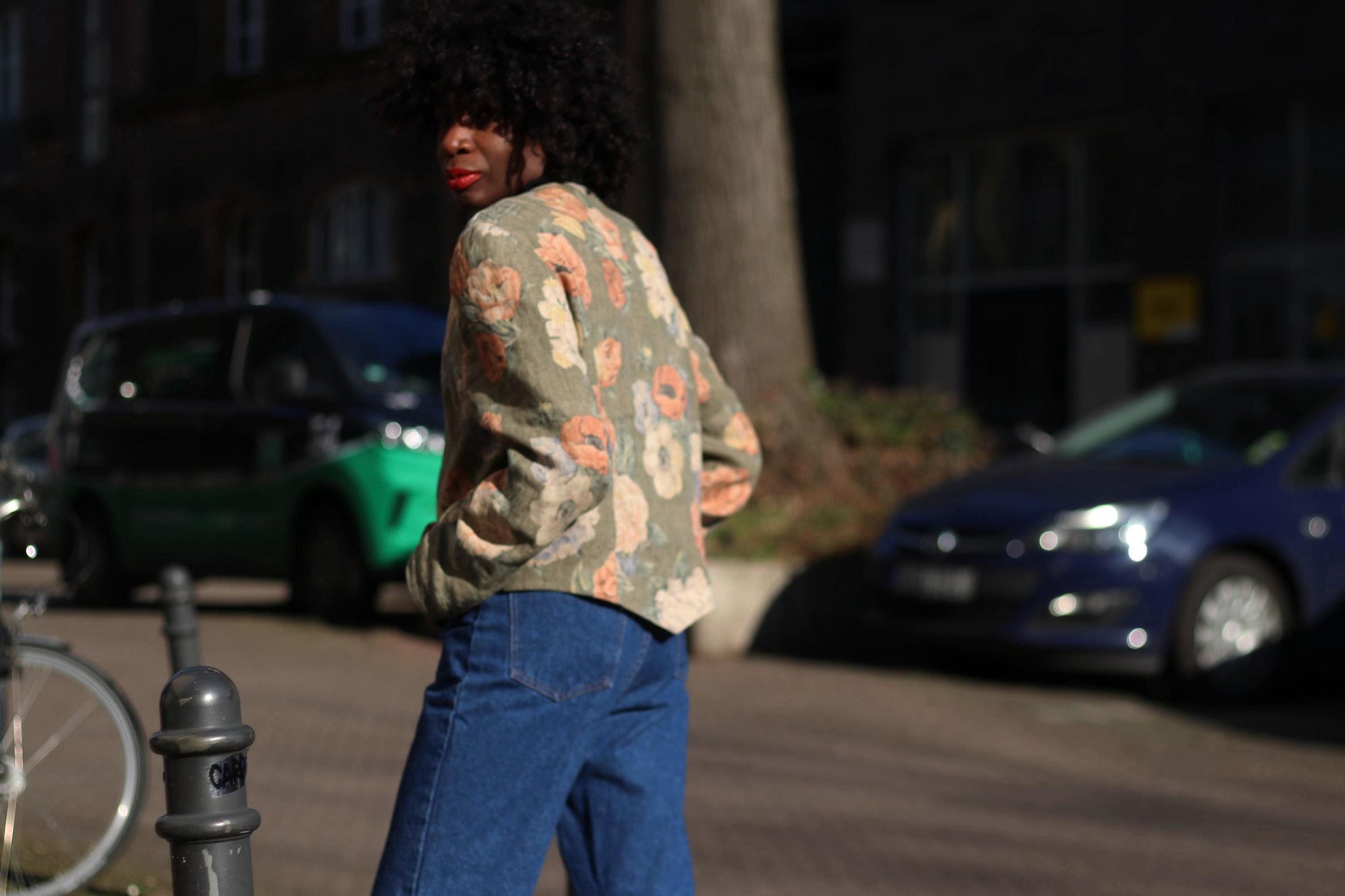 80s Linen Floral Blazer | Vintage Women's Maximalist Blazer| Cropped Bold Print suit jacket