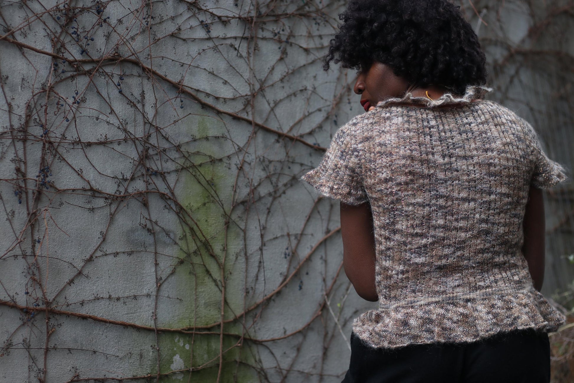 Fornarina Vintage Knit Blouse| Y2k Taupe Beige Ruffled Peplum Top| Women's Lace-Up, Cottagecore knitwear| Boho Chic Grunge Romantic Design