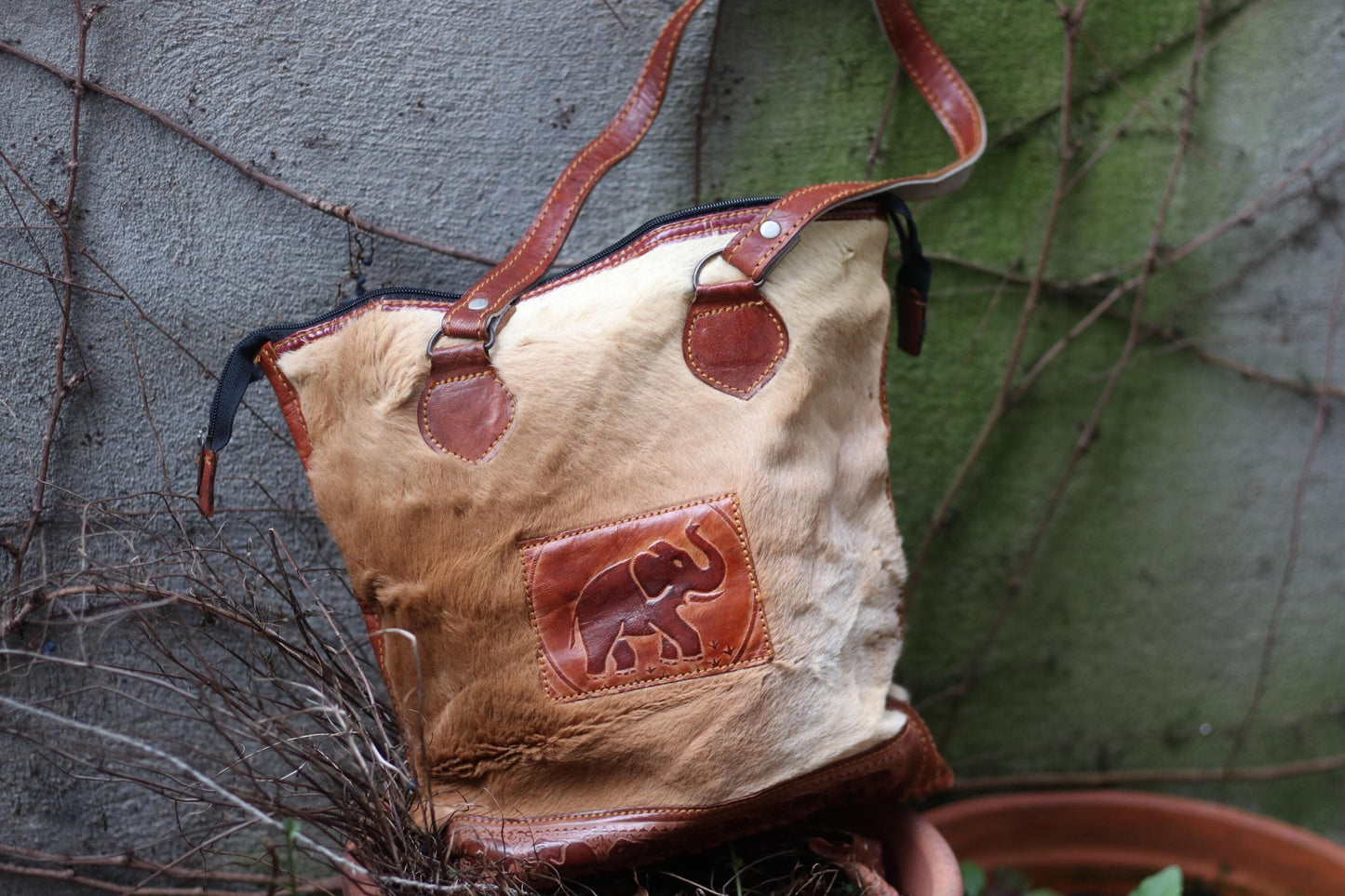 80s Leather Bag with Elephant Print| Vintage Statement Fuzzy Shoulderbag in brown