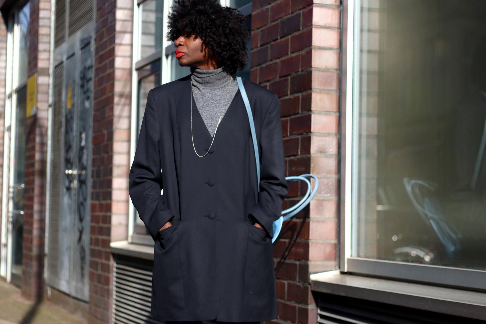 Vintage Oversized Blazer| 90s Black Boxy Fit Work Jacket| Women's Minimalist Power Dressing Design| Dark Academia