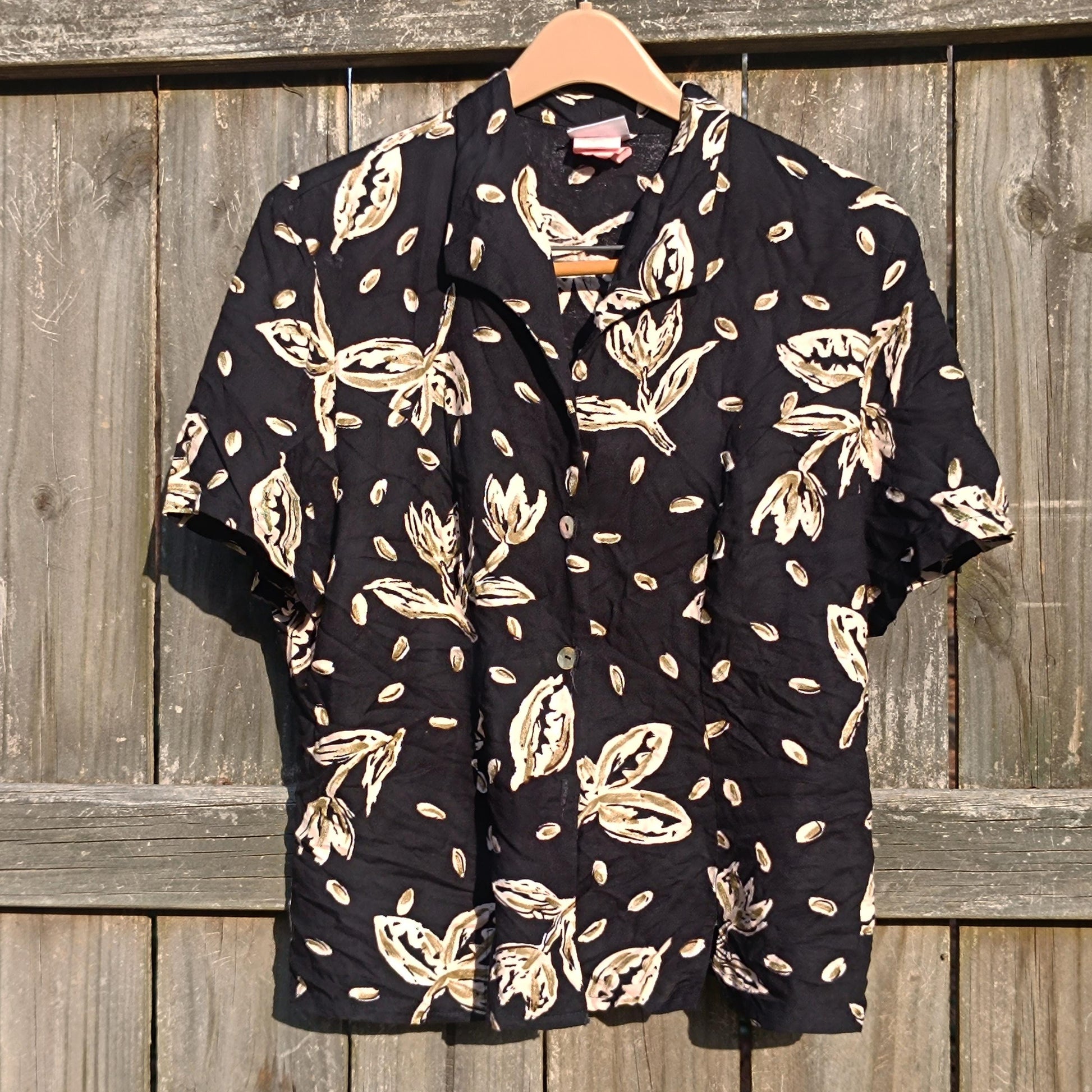 Vintage Bobbie Brooks Floral Shirt | 90s Black Summer Blouse | Festival Chic Relaxed Fit Short-Sleeve Button-Up
