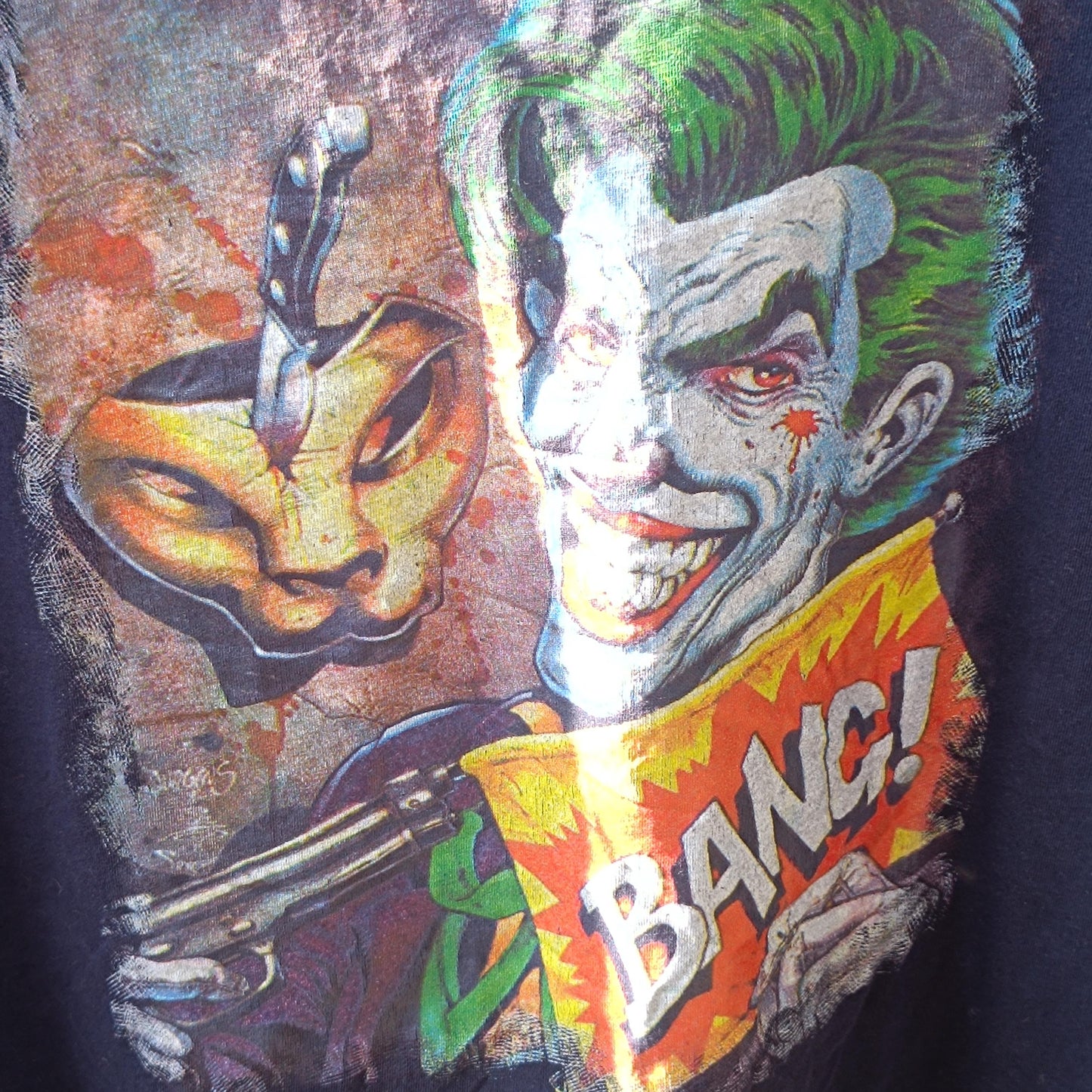 Vintage Joker Graphic T-Shirt: 90s Dark Humor Comic Tee
