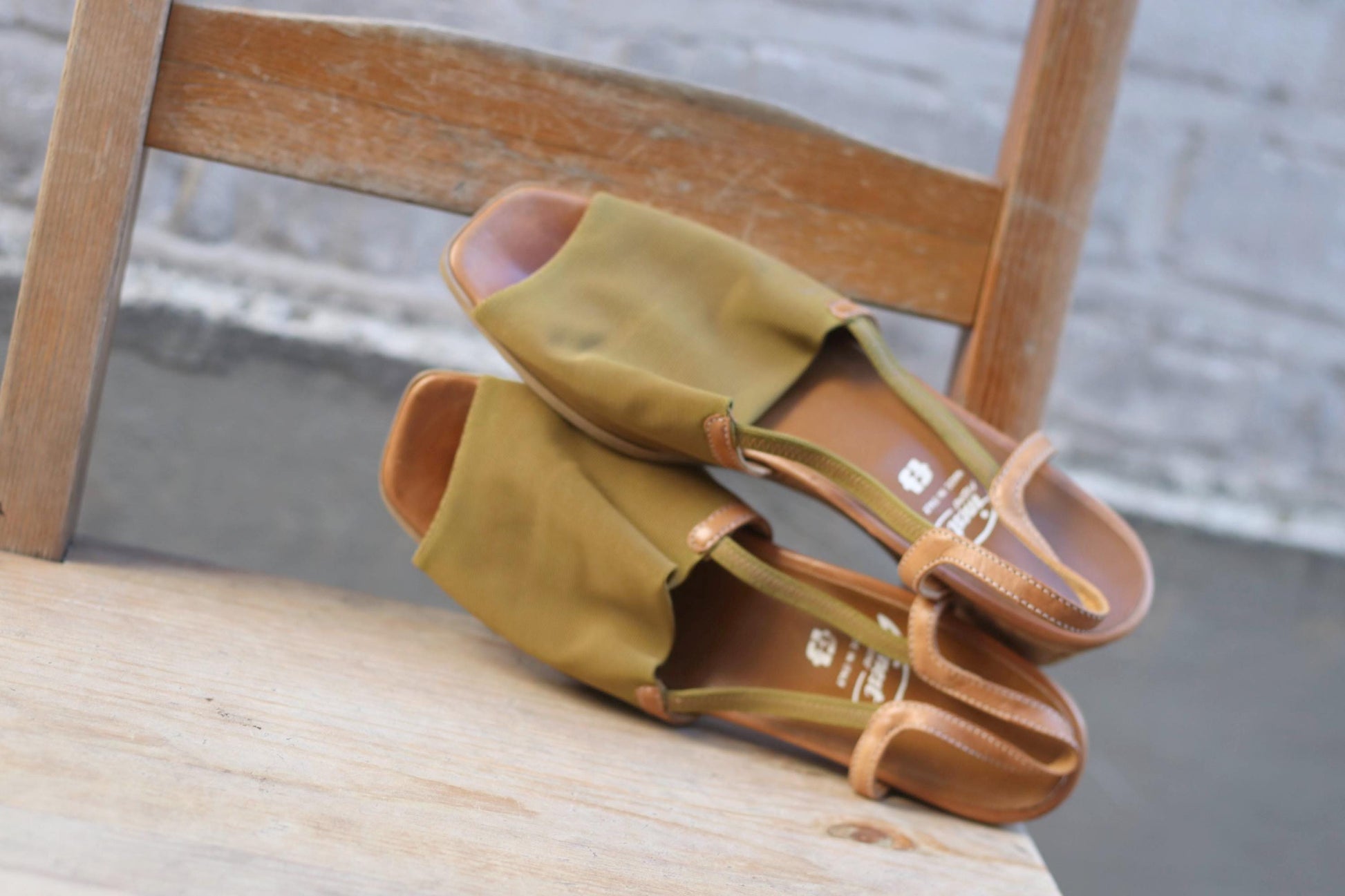 Vintage Summer Sandals | 90s Olive Green Open-Toe Shoes | Women's Tan Canvas & Leather Slingback | Boho Sandals | Earthy Minimalist Footwear
