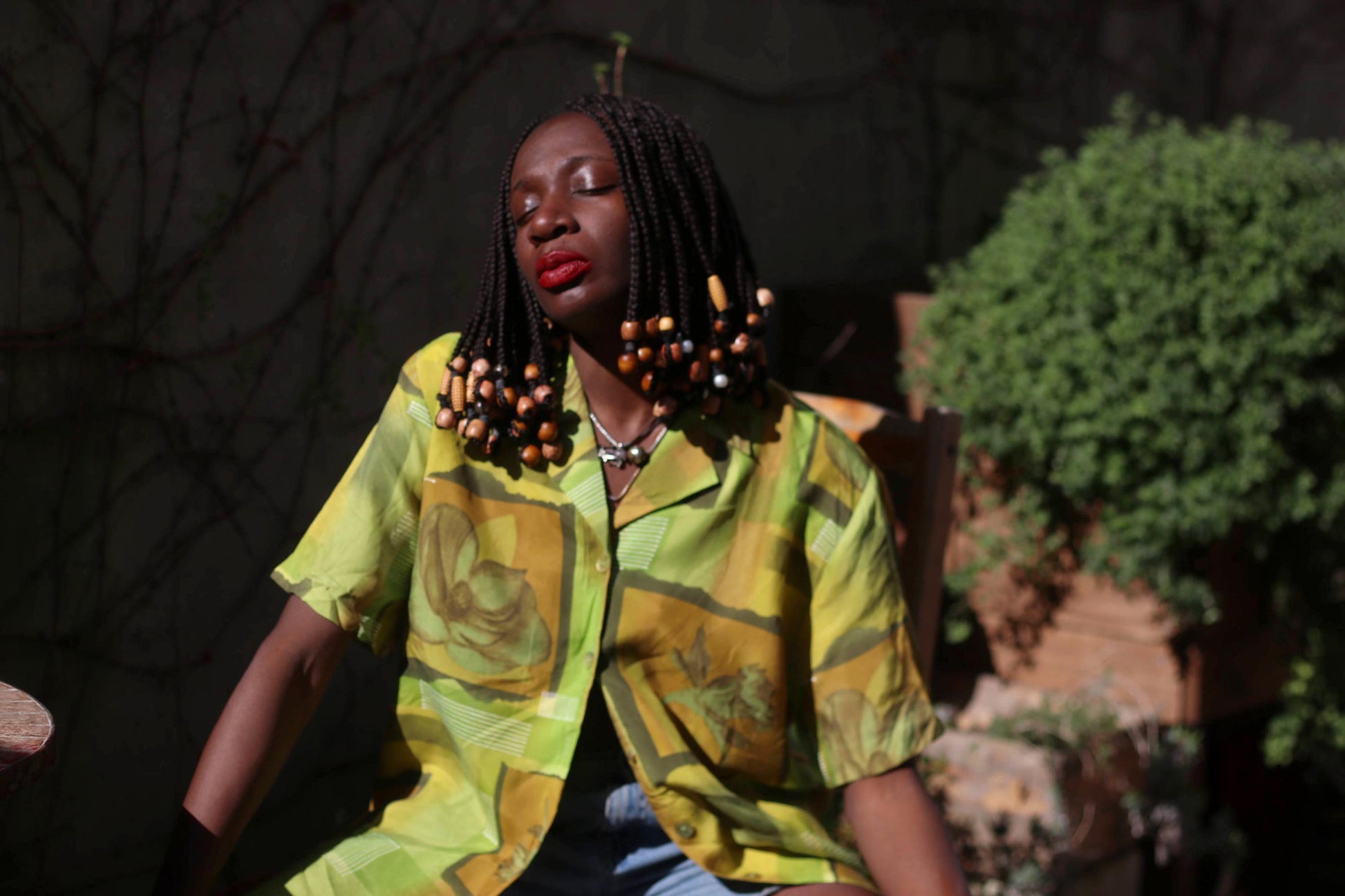 90s Floral Viscose Blouse: Vintage Green Summer Shirt