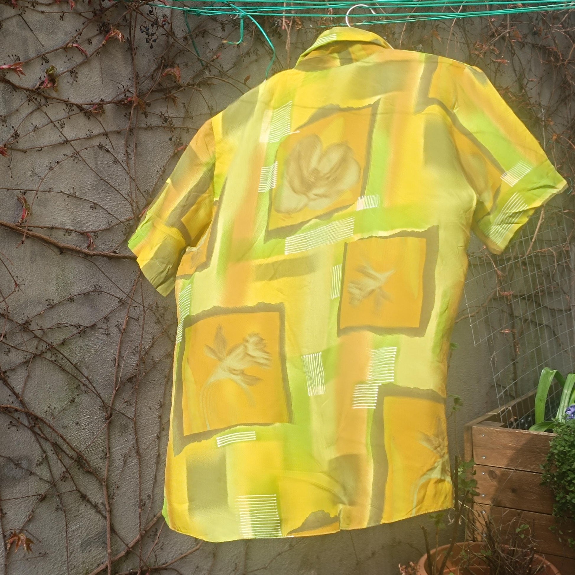90s Floral Viscose Blouse: Vintage Green Summer Shirt