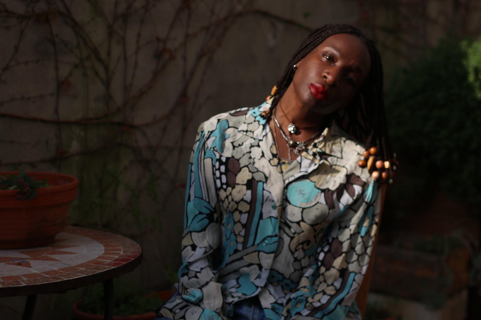 90s Vintage Floral Viscose Blouse: Blue & White Print