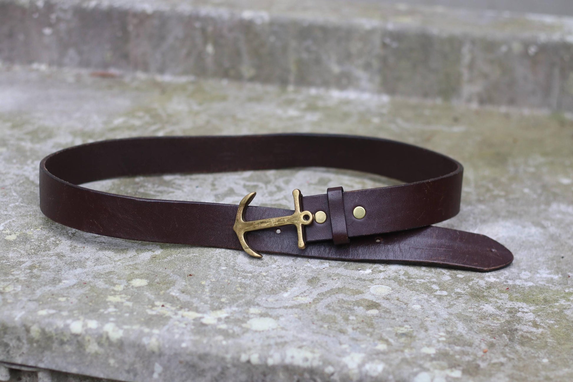 Vintage Anchor Belt | 90s Unisex Belt |Women's Brown Aged Brass Buckle Nautical Style Accessory