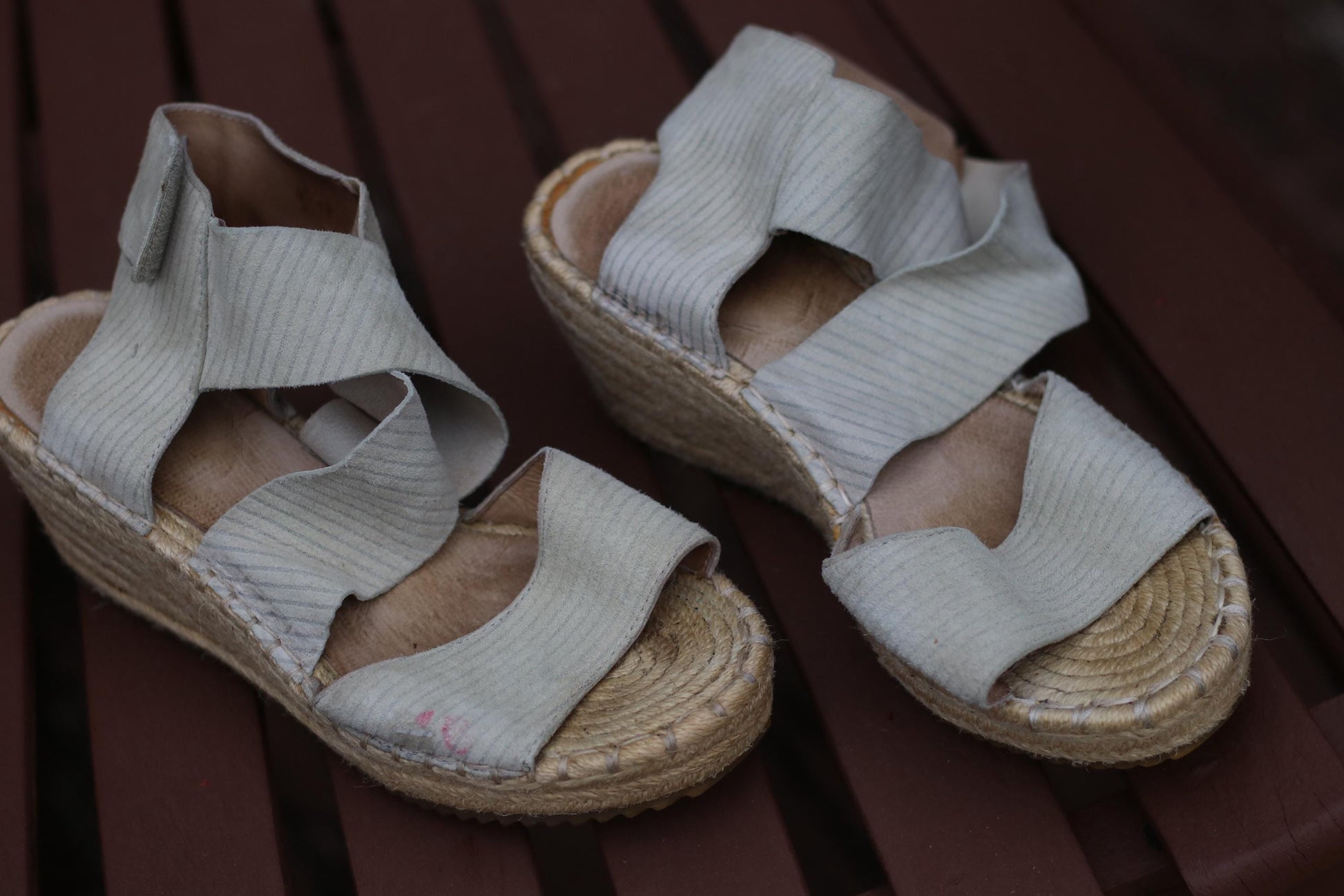 90s Eileen Fisher Wedges | Vintage Women's Cream Espadrille | Peep Toe Summer Shoes |