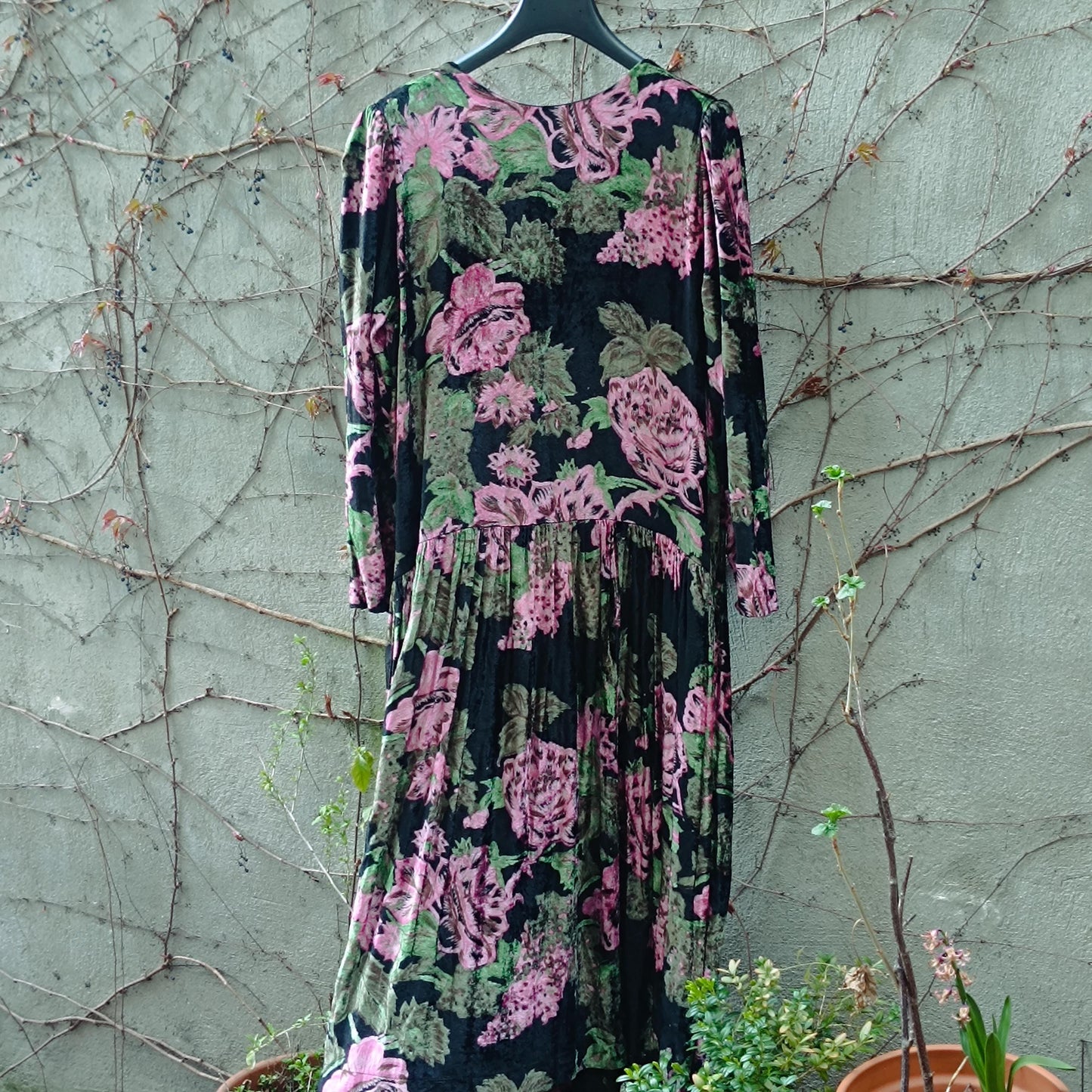 Vintage Floral Midi Dress | 90s Velvet-like Pleated Dress | Women's Romantic Gothic-Inspired Evening Dress
