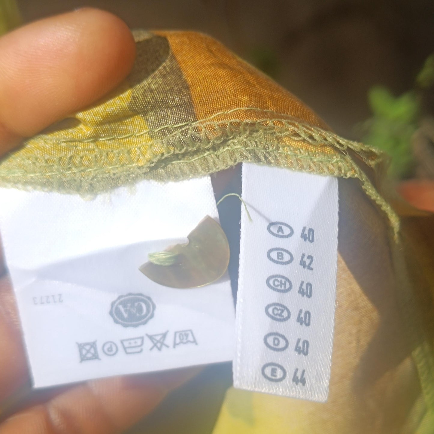 90s Floral Viscose Blouse: Vintage Green Summer Shirt