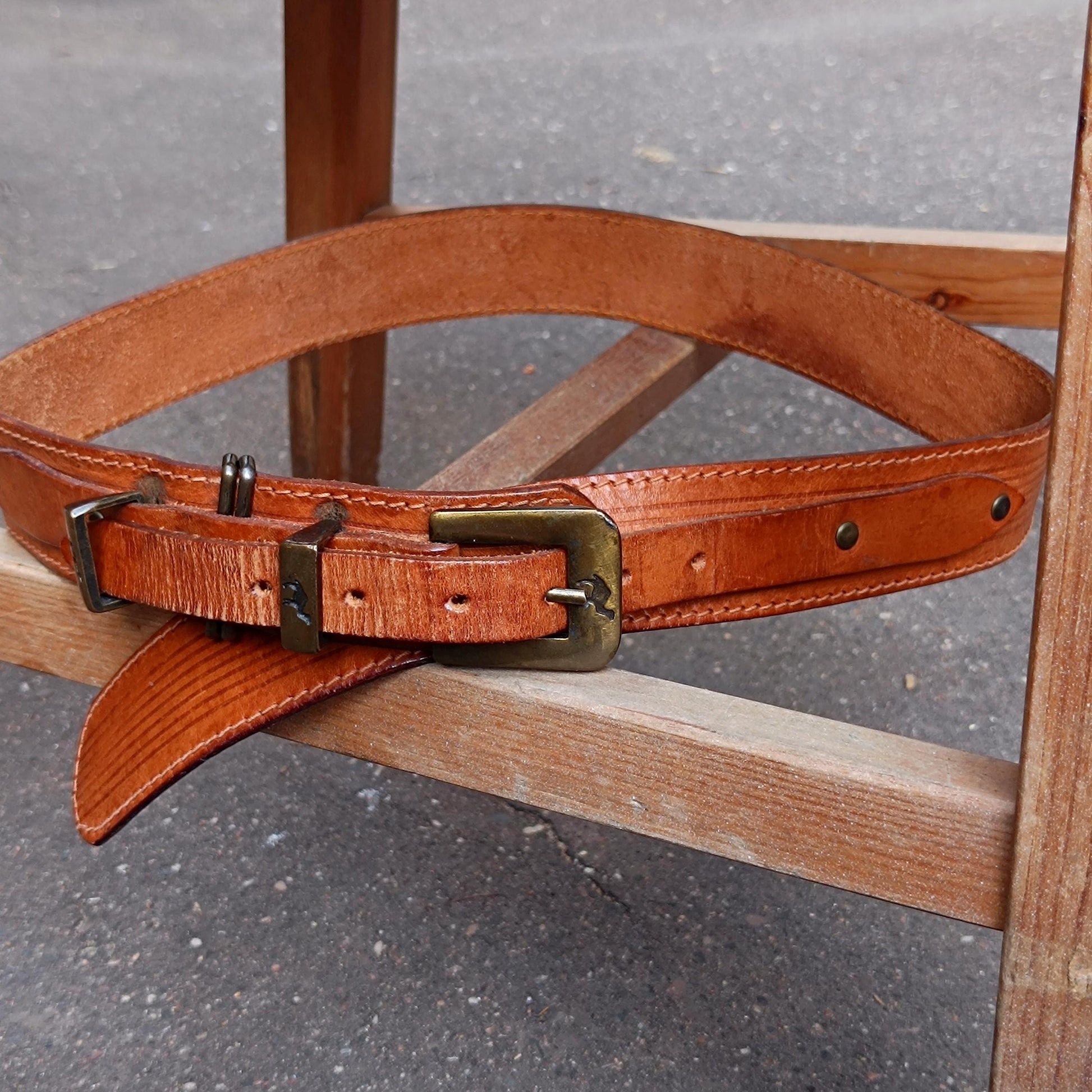 70s Brown Leather Belt| Women's Western Cowgirl Tan Waist Belt Size 80