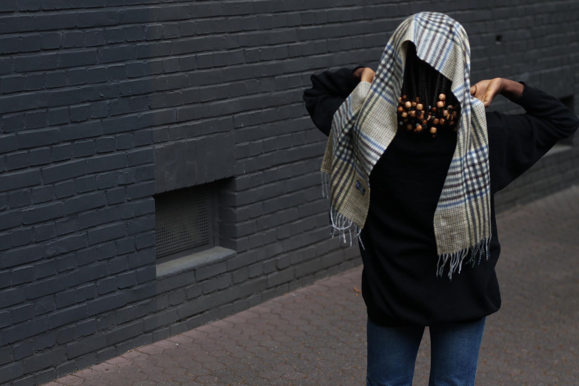 Vintage Scarf in Grey and Brown | Y2K minimalist C&A checkered winter accessory