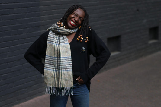 Vintage Scarf in Grey and Brown | Y2K minimalist C&A checkered winter accessory