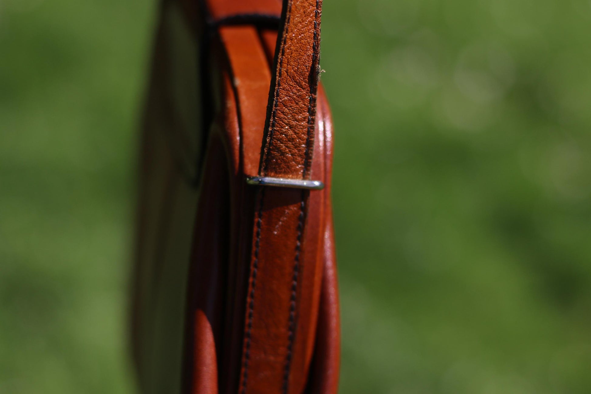 Vintage 70s Leather Shoulder Bag | Genuine Saddle Brown Purse | Minimalist Retro Handbag | Classic Everyday Style