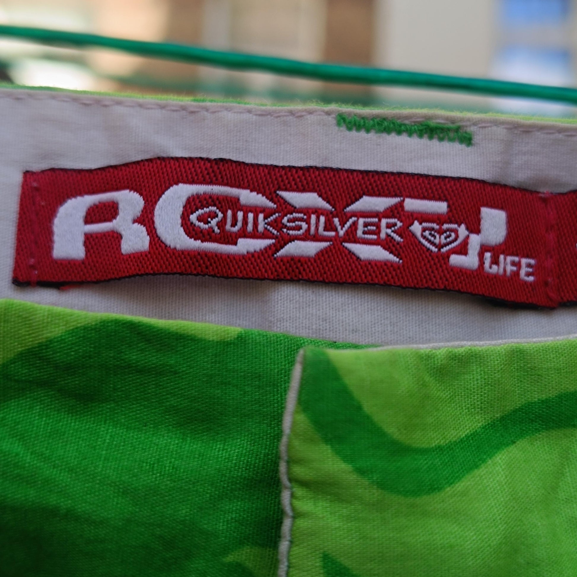 Vintage Quiksilver Capris in Vibrant Green| Y2k Floral Cropped Pants| Beach Vacation Wear